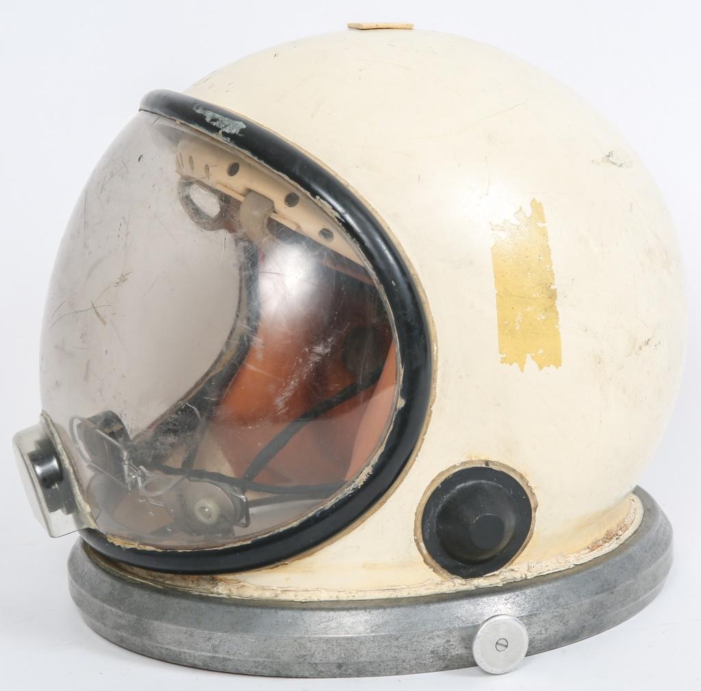 USAF ROCKET FUEL HANDLERS HELMET FOR REFCO SUIT