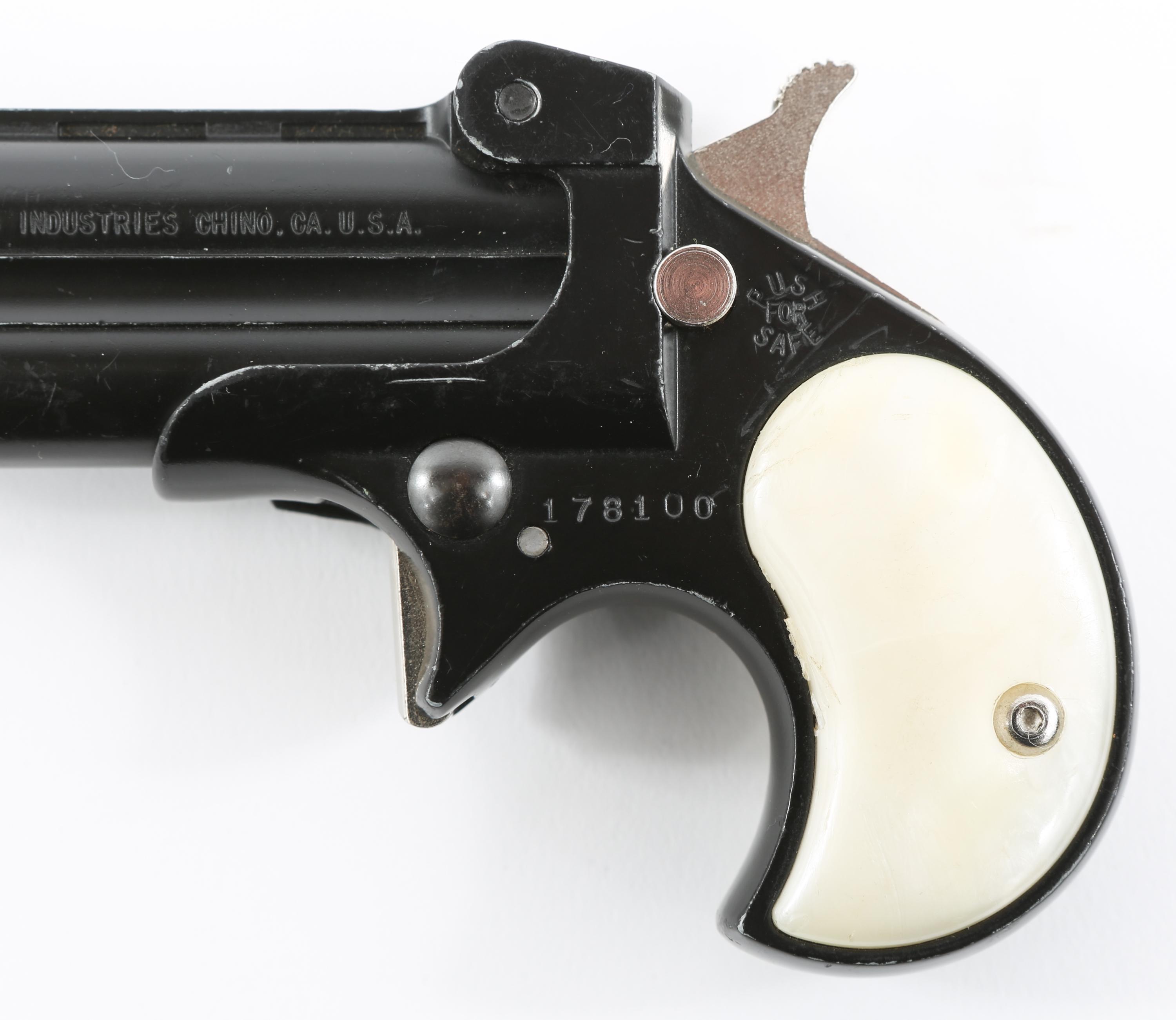 DAVIS INDUSTRIES MODEL D-25 .25 ACP DERRINGER