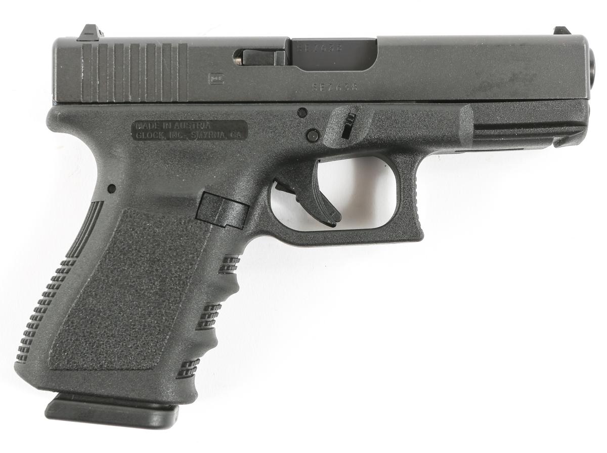 GLOCK 19 GEN 3 9mm SEMI AUTOMATIC PISTOL