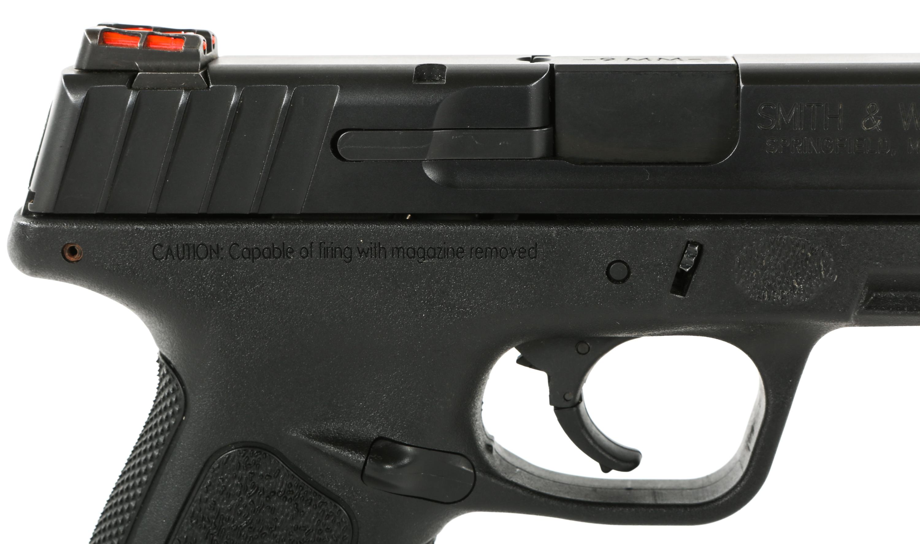 SMITH AND WESSON MODEL SD9 SEMI AUTO 9mm PISTOL