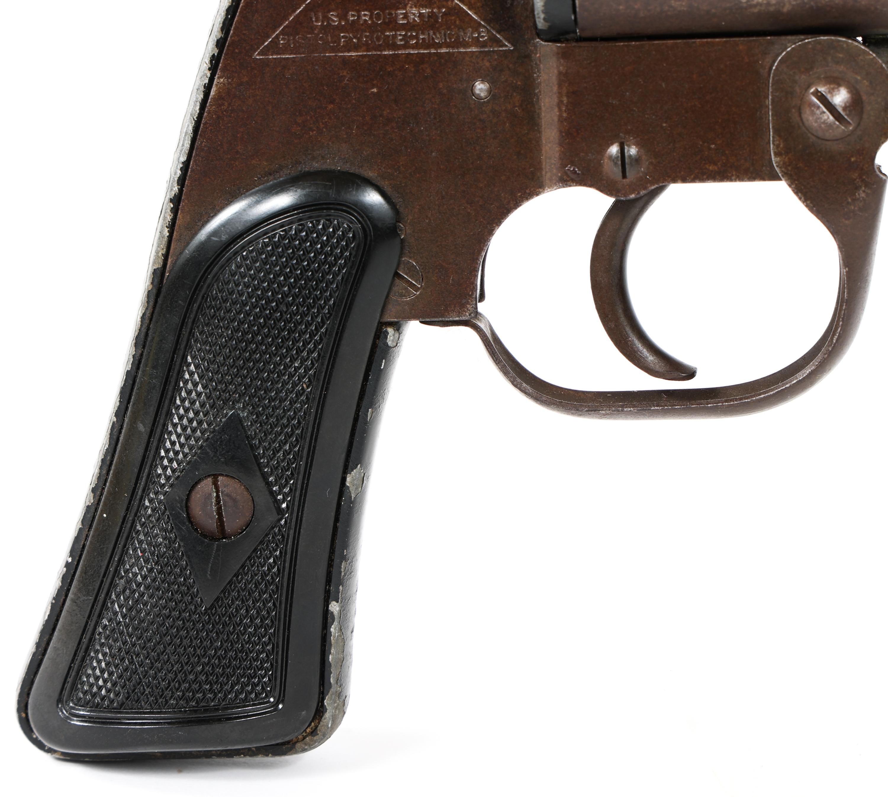 WWII US CEVC PISTOL PYROTECHNIC M-8 FLARE PISTOL