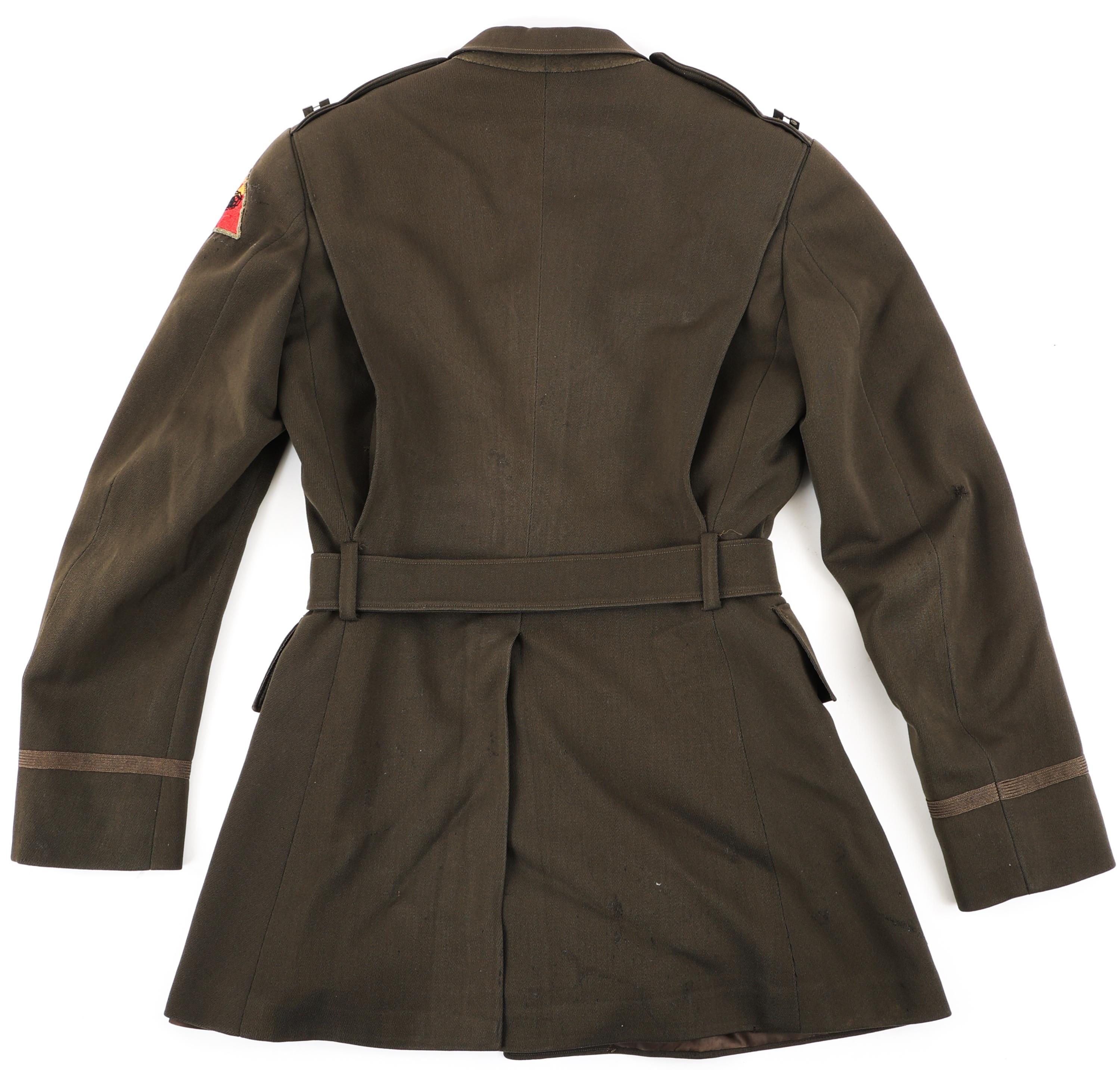 WWII US ARMY 4th ARMORED DIV OFFICER NAMED UNIFORM