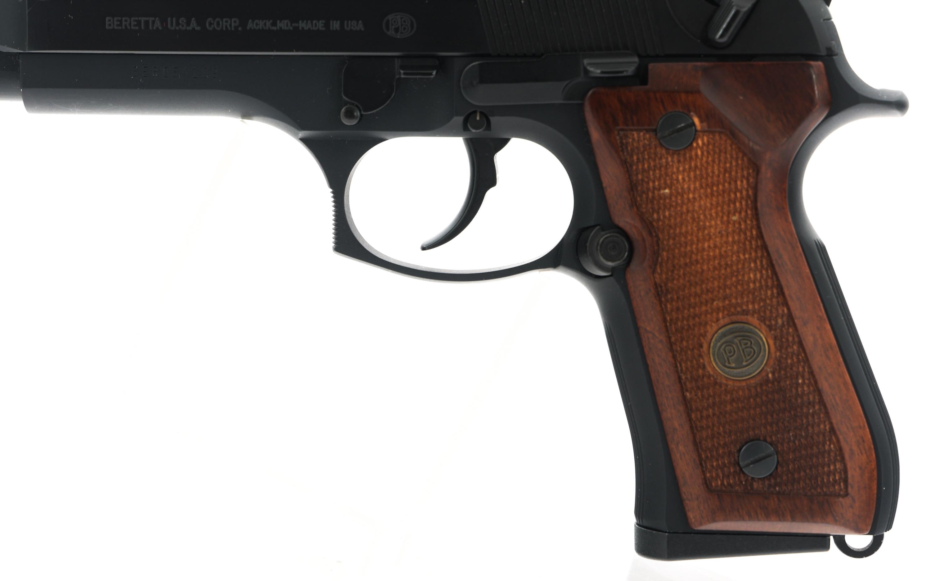 BERETTA MODEL 92FS 9x19mm CALIBER PISTOL