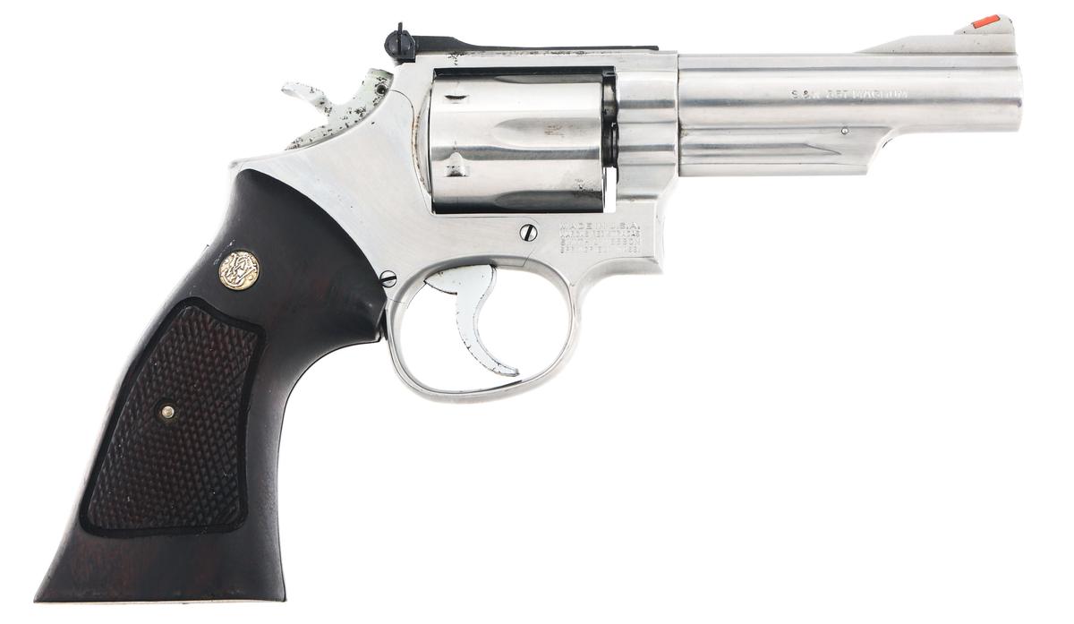 SMITH & WESSON MODEL 66-1 357 MAG CALIBER REVOLVER