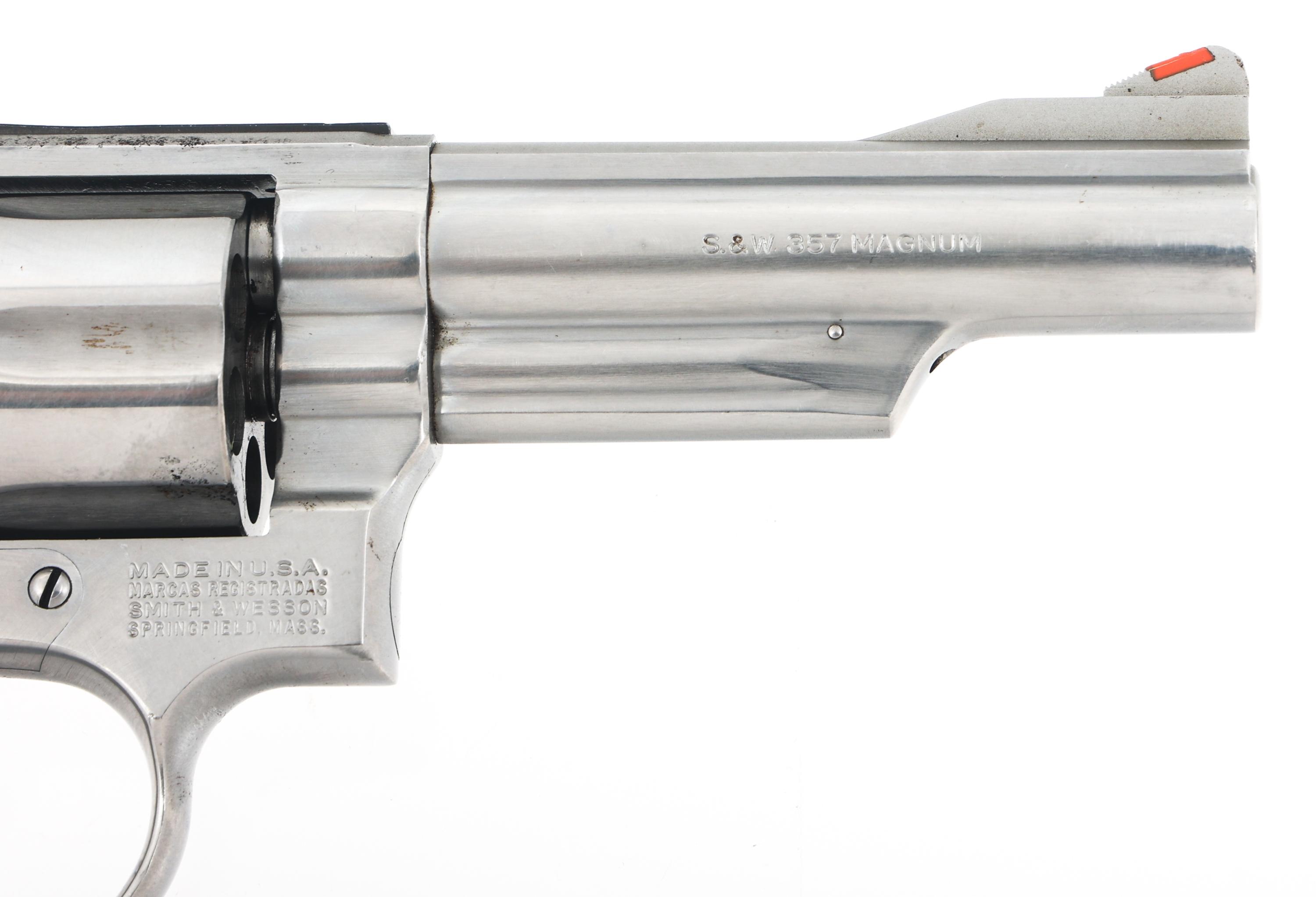 SMITH & WESSON MODEL 66-1 357 MAG CALIBER REVOLVER