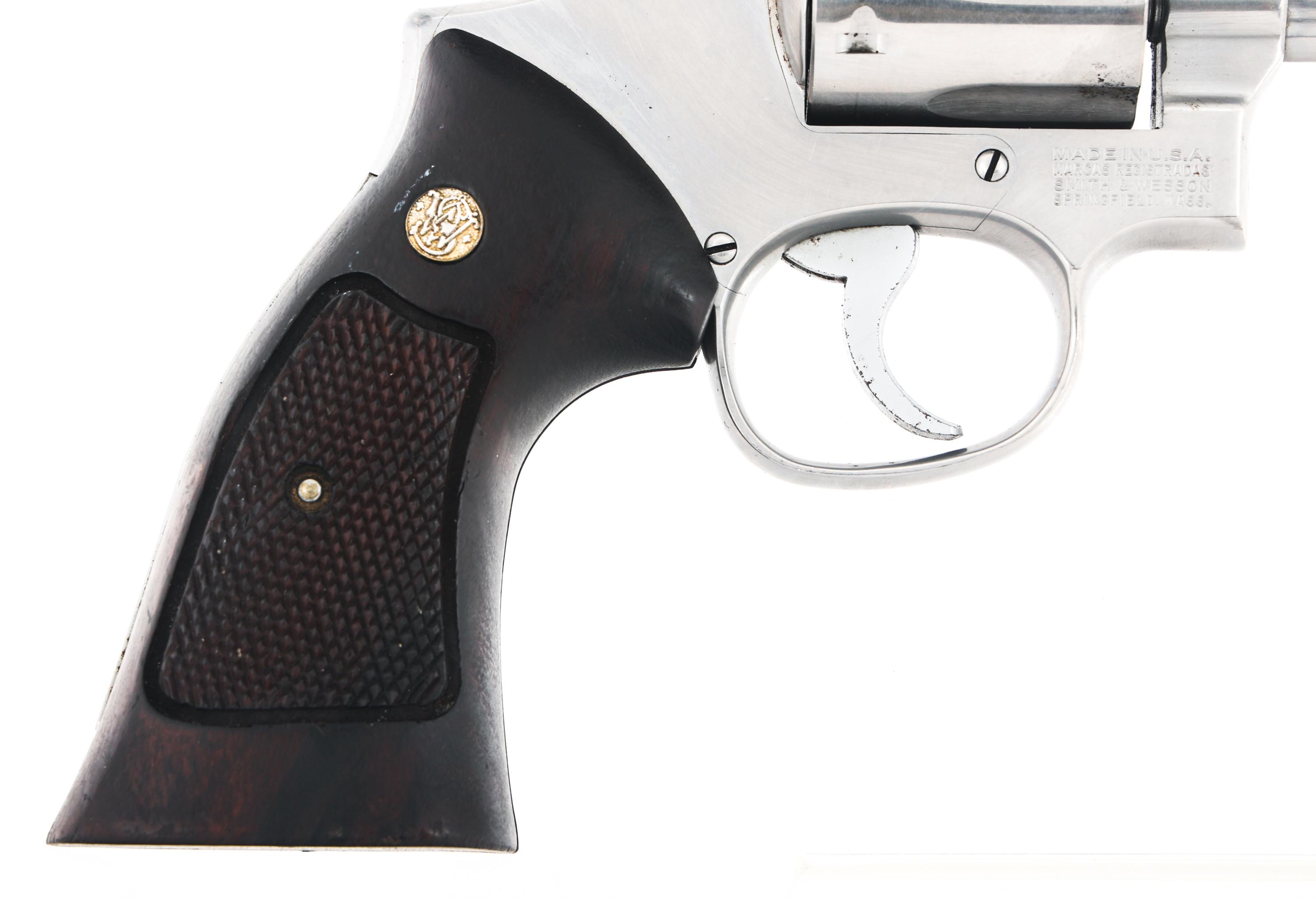 SMITH & WESSON MODEL 66-1 357 MAG CALIBER REVOLVER