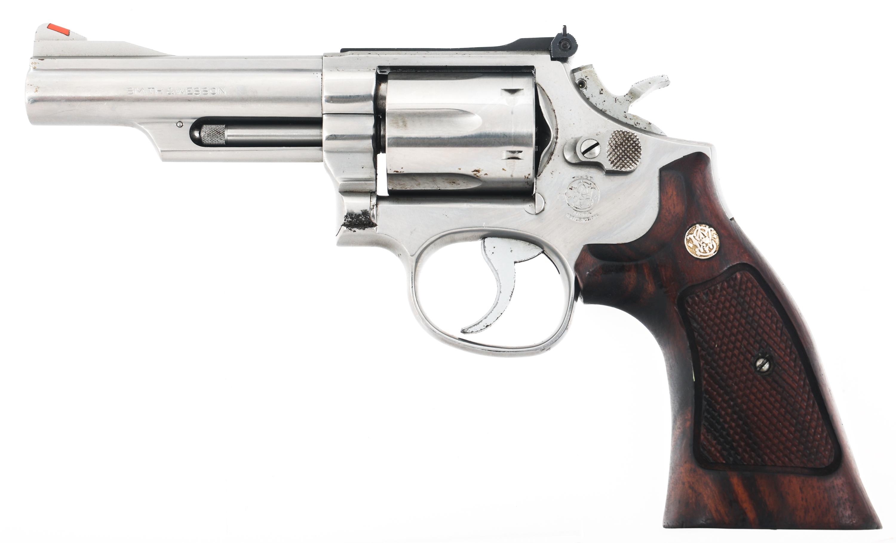 SMITH & WESSON MODEL 66-1 357 MAG CALIBER REVOLVER