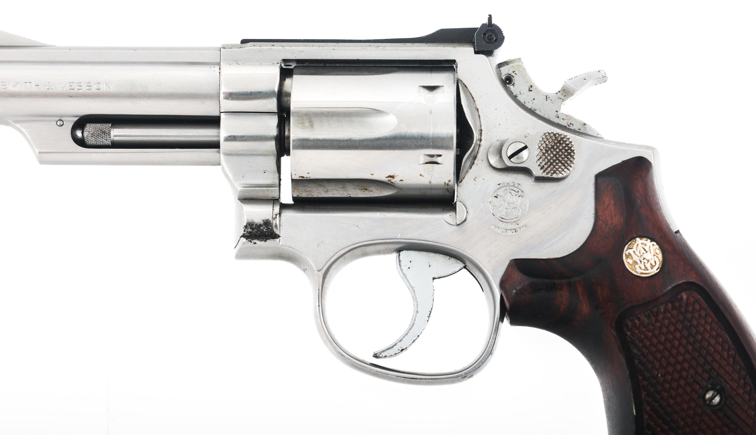 SMITH & WESSON MODEL 66-1 357 MAG CALIBER REVOLVER