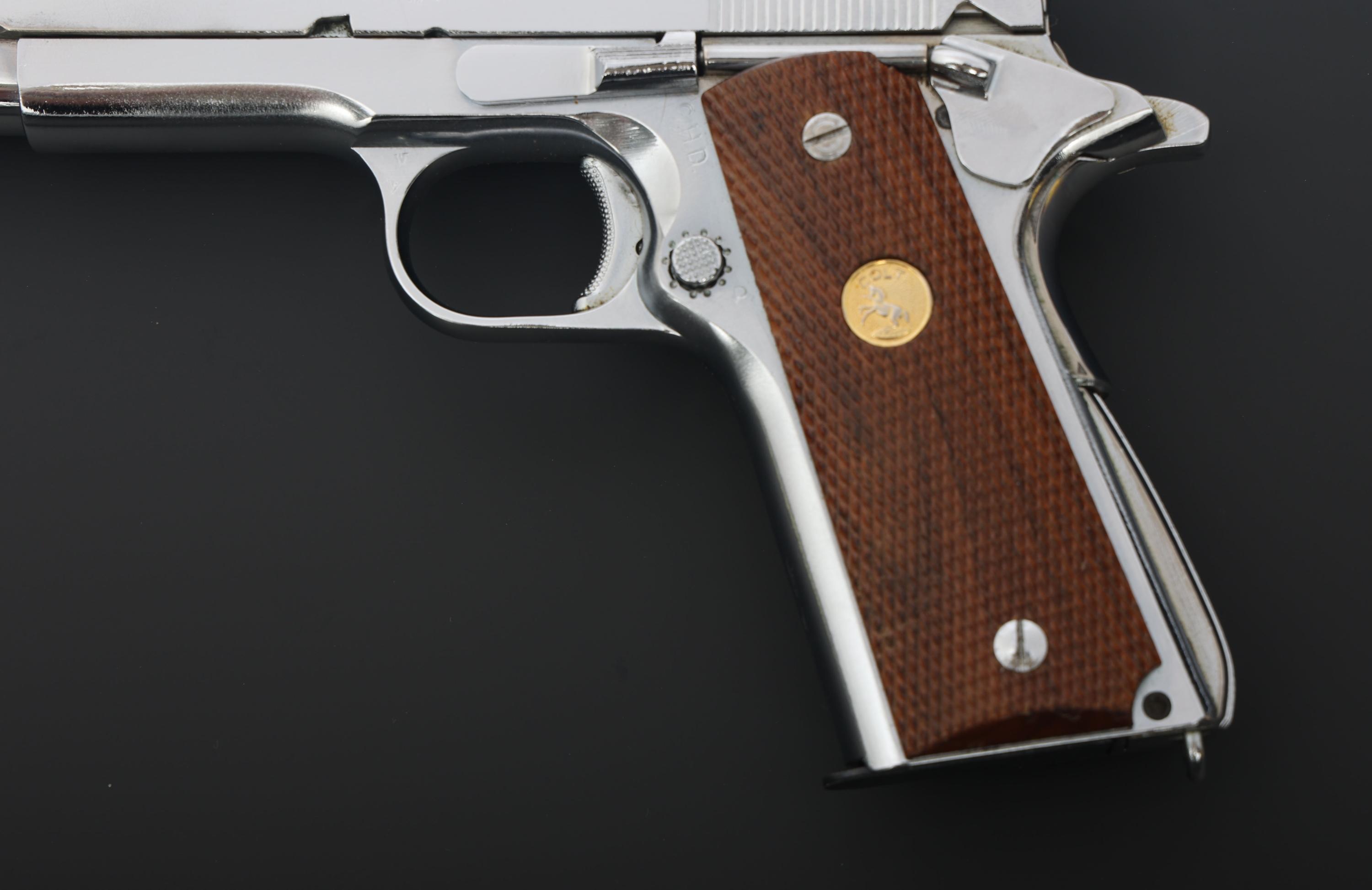 1945 US COLT MODEL 1911A1 .45 ACP CALIBER PISTOL