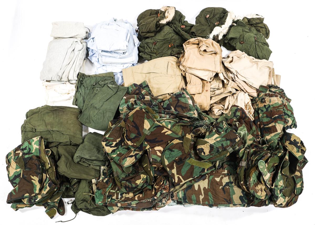 COLD WAR US ARMED FORCES UNIFORM ITEMS