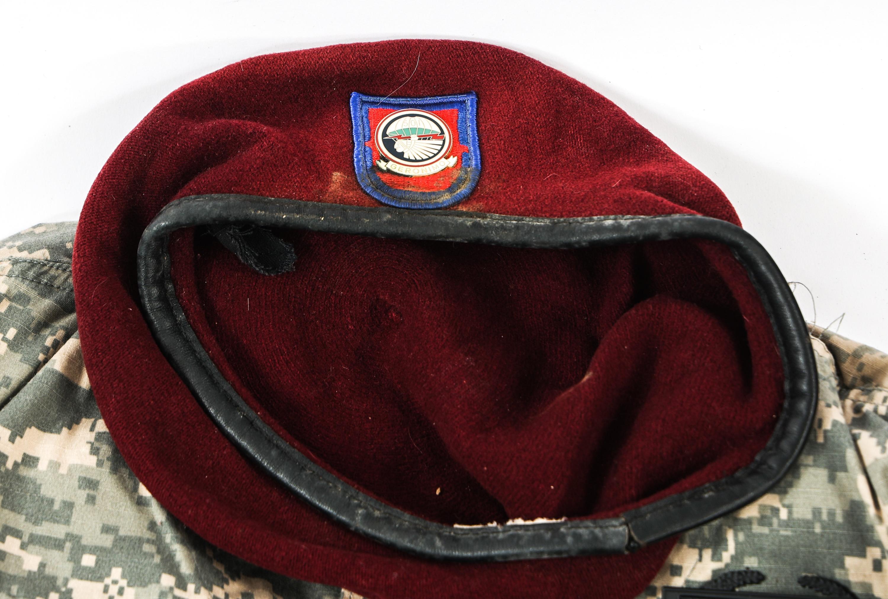 GULF WARS - CURRENT US AIRBORNE BERETS & UNIFORMS