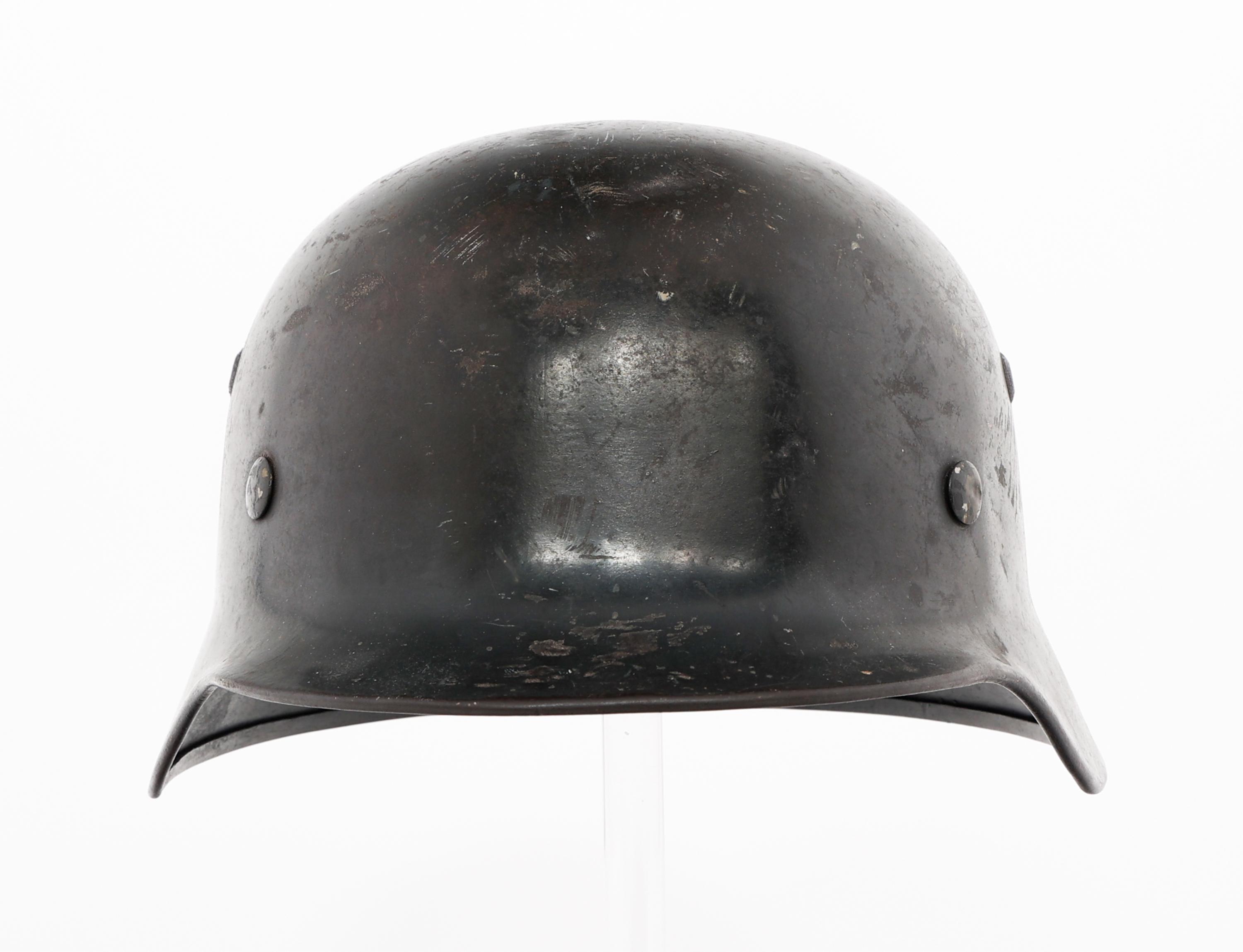 WWII GERMAN M35 COMBAT HELMET