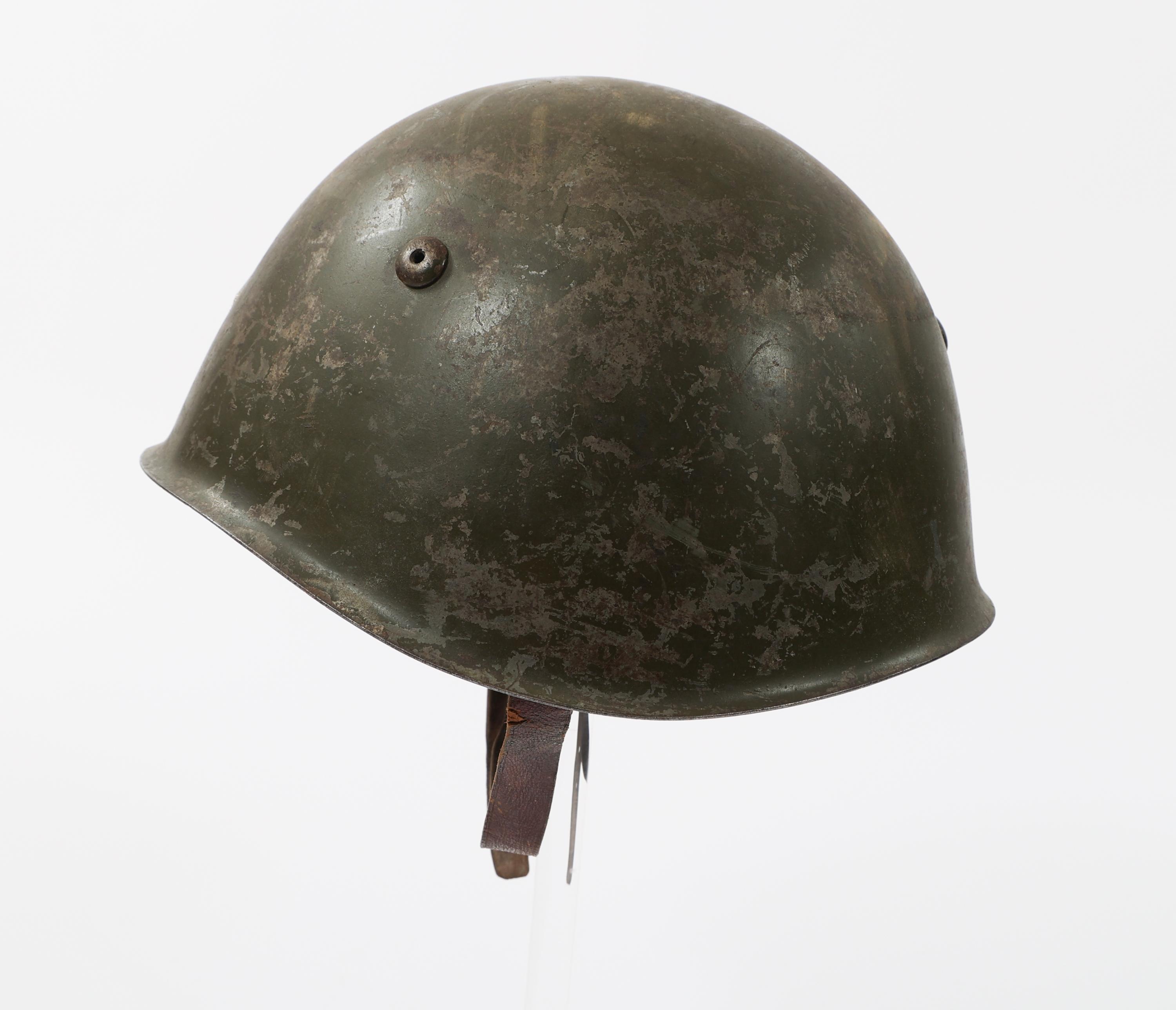 WWII ITALIAN FASCIST YOUTH / GIL M33 HELMET