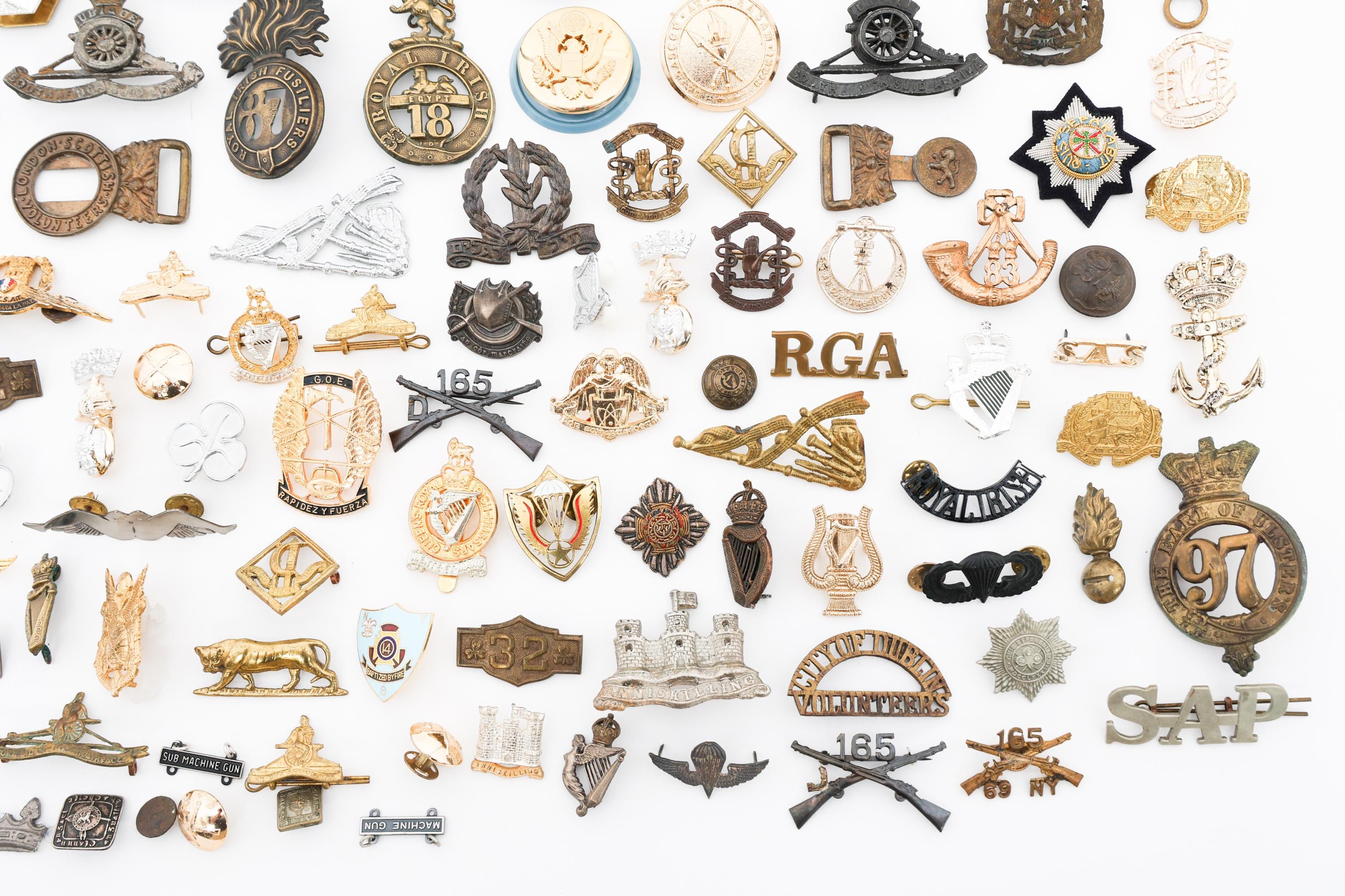 19th C. - WWII UK & IRISH GUARD & RGT. INSIGNIA