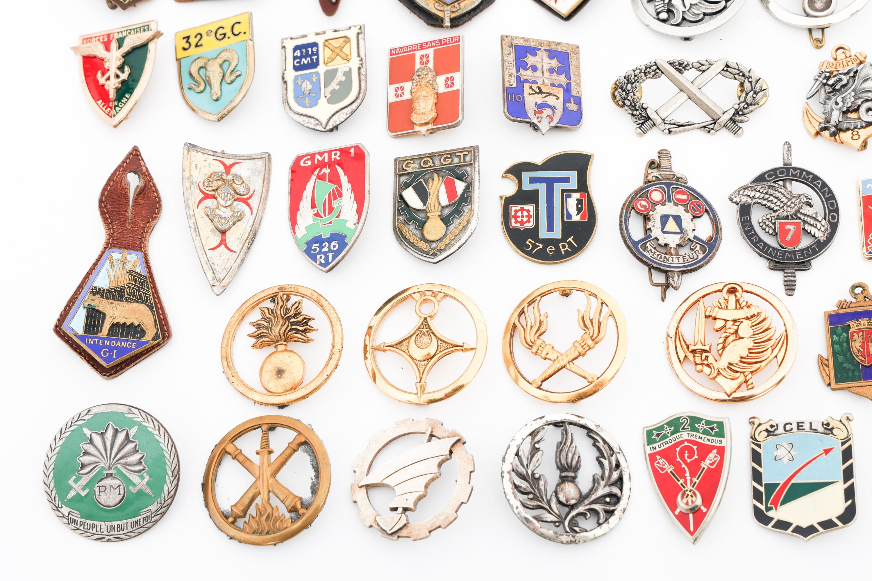 COLD WAR - CURRENT FRENCH INSIGNIA & BERET BADGES