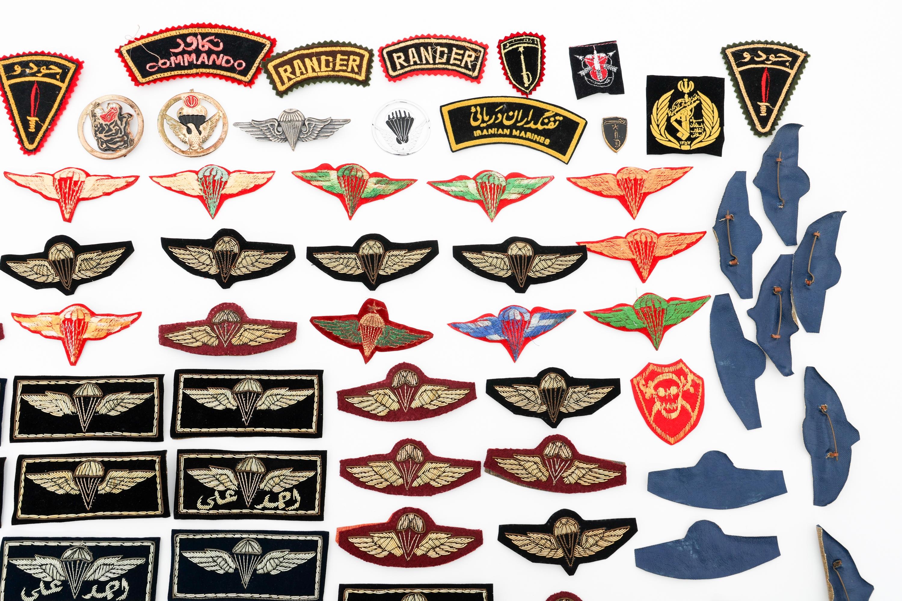 COLD WAR - CURRENT MID-EAST JUMP WINGS & INSIGNIA