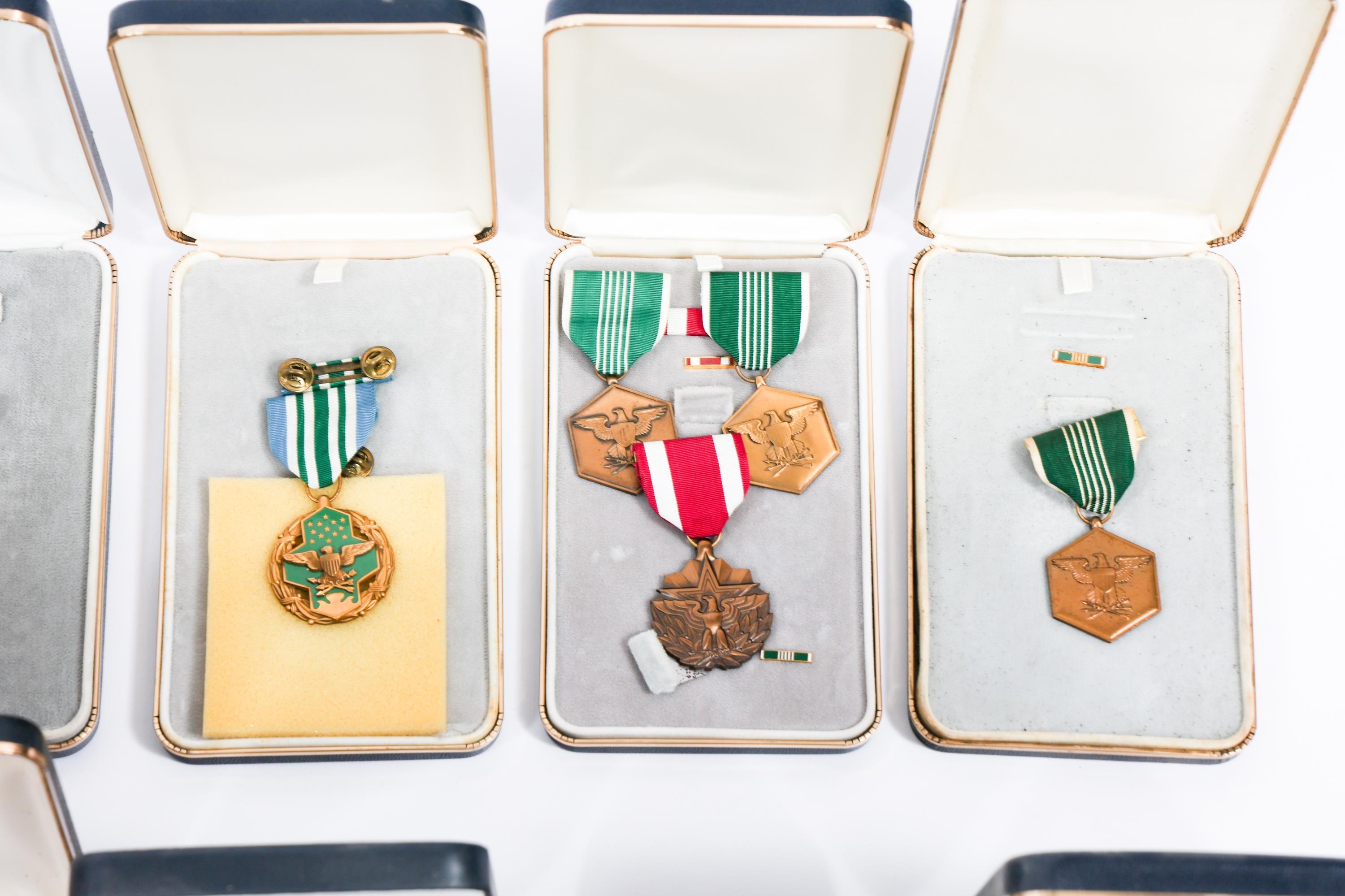 VIETNAM WAR - CURRENT US ARMED FORCES MEDALS