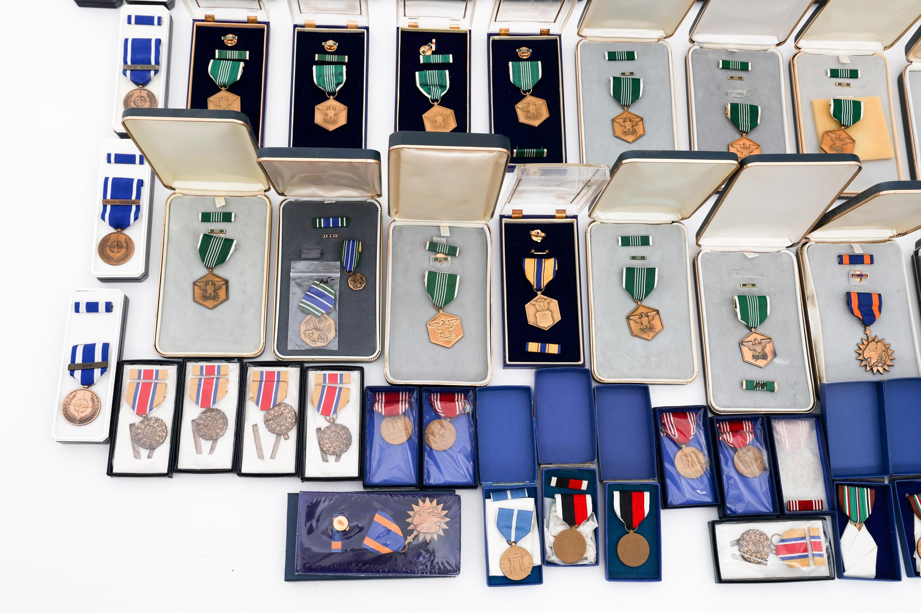 WWII - CURRENT US ARMED FORCES MEDALS