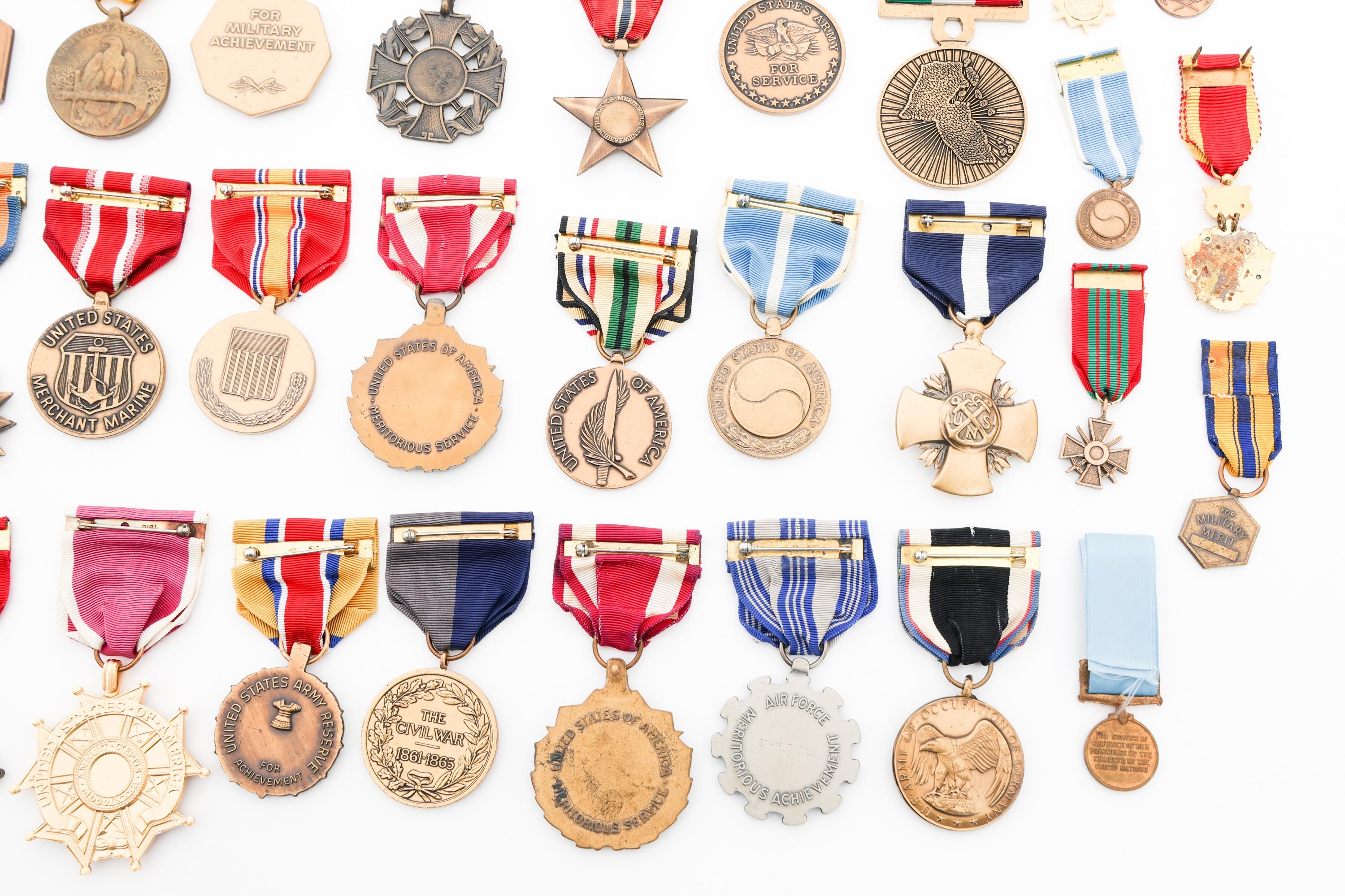 US MILITARY MEDALS & COMMEMORATIVE SERVICE MEDALS