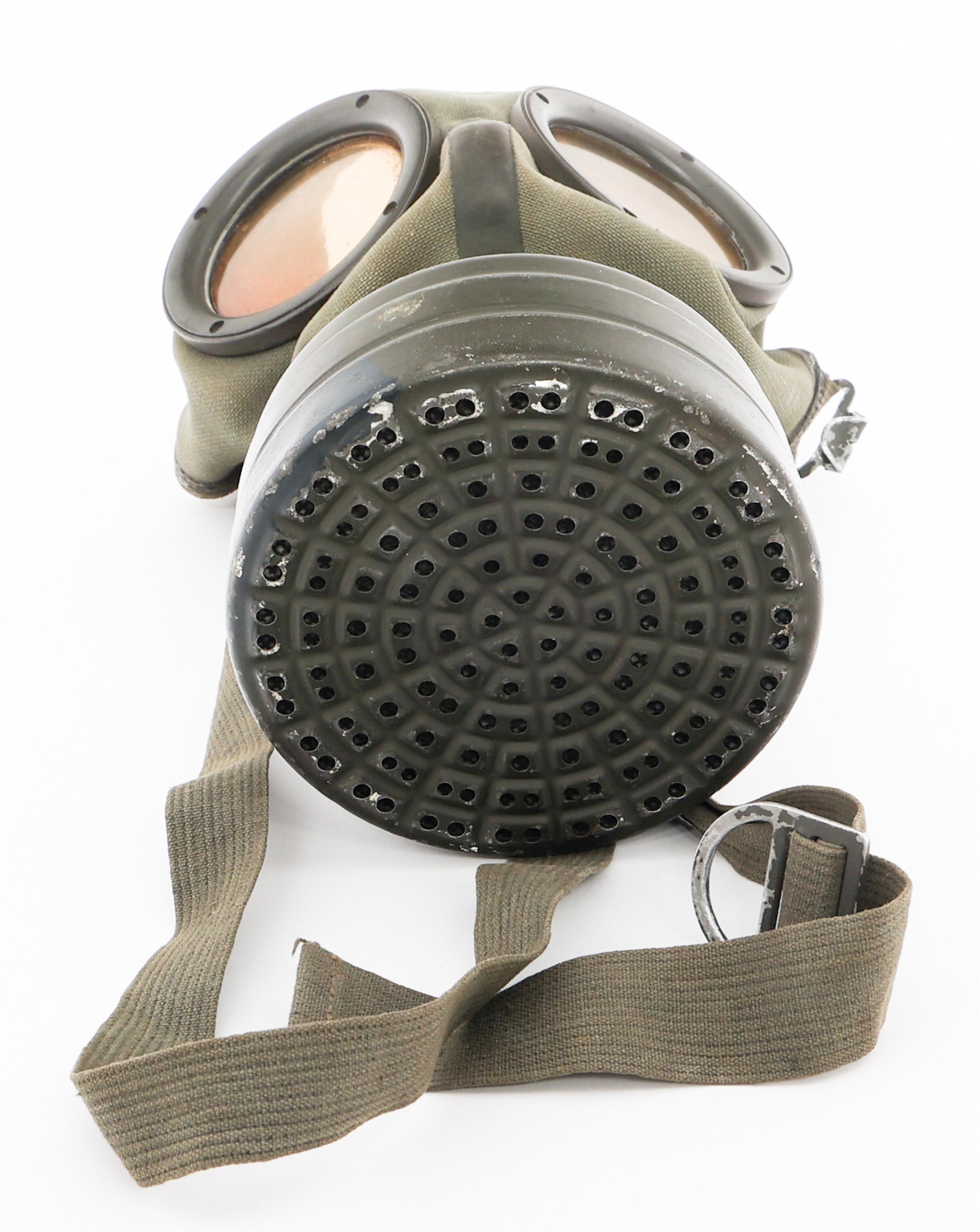 WWII GERMAN M38 GAS MASK & M42 CANTEEN