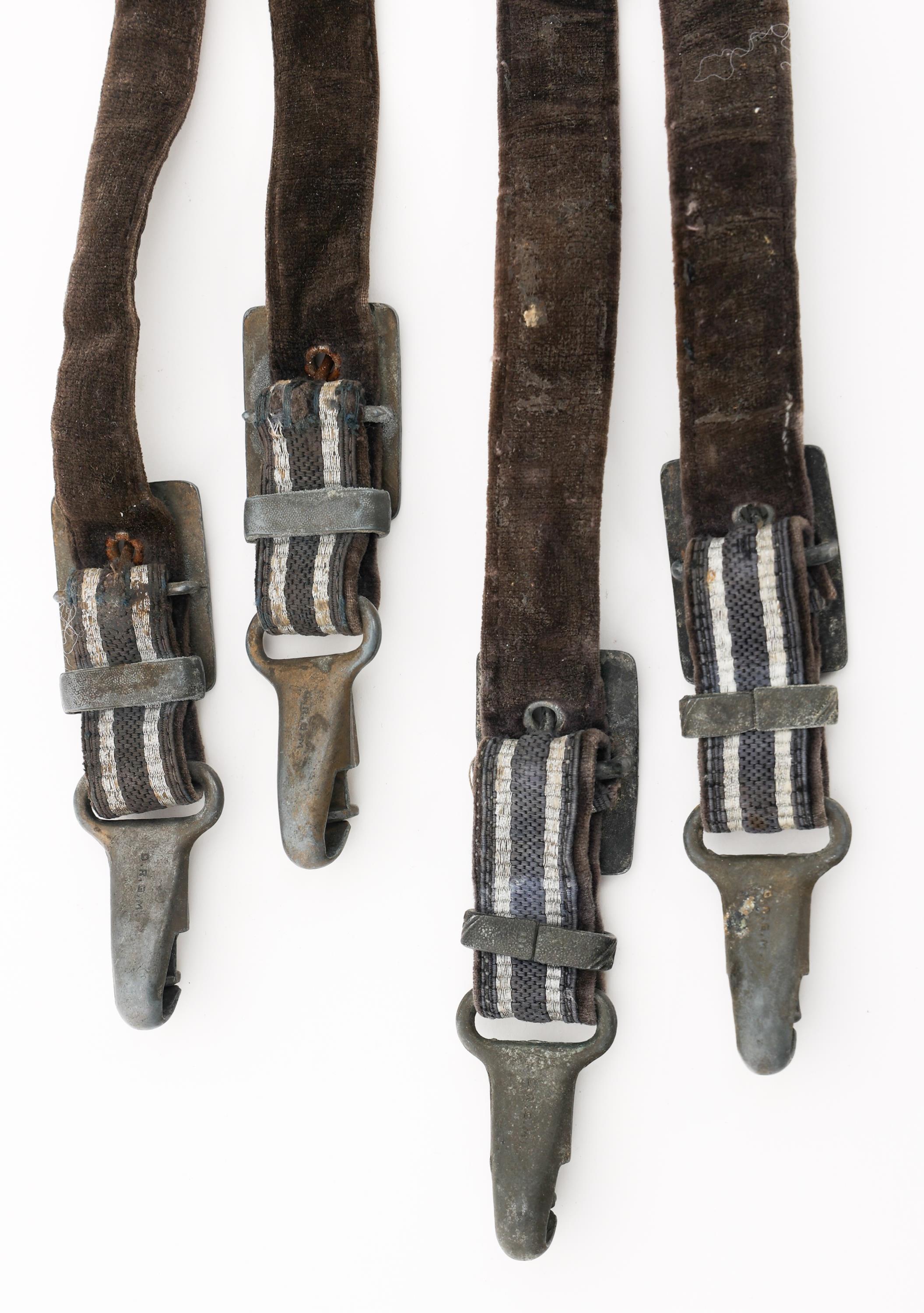 WWII GERMAN LUFTWAFFE 2nd MODEL DAGGER HANGERS