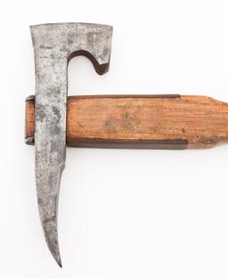 WWII GERMAN HEER PIONEER AXE