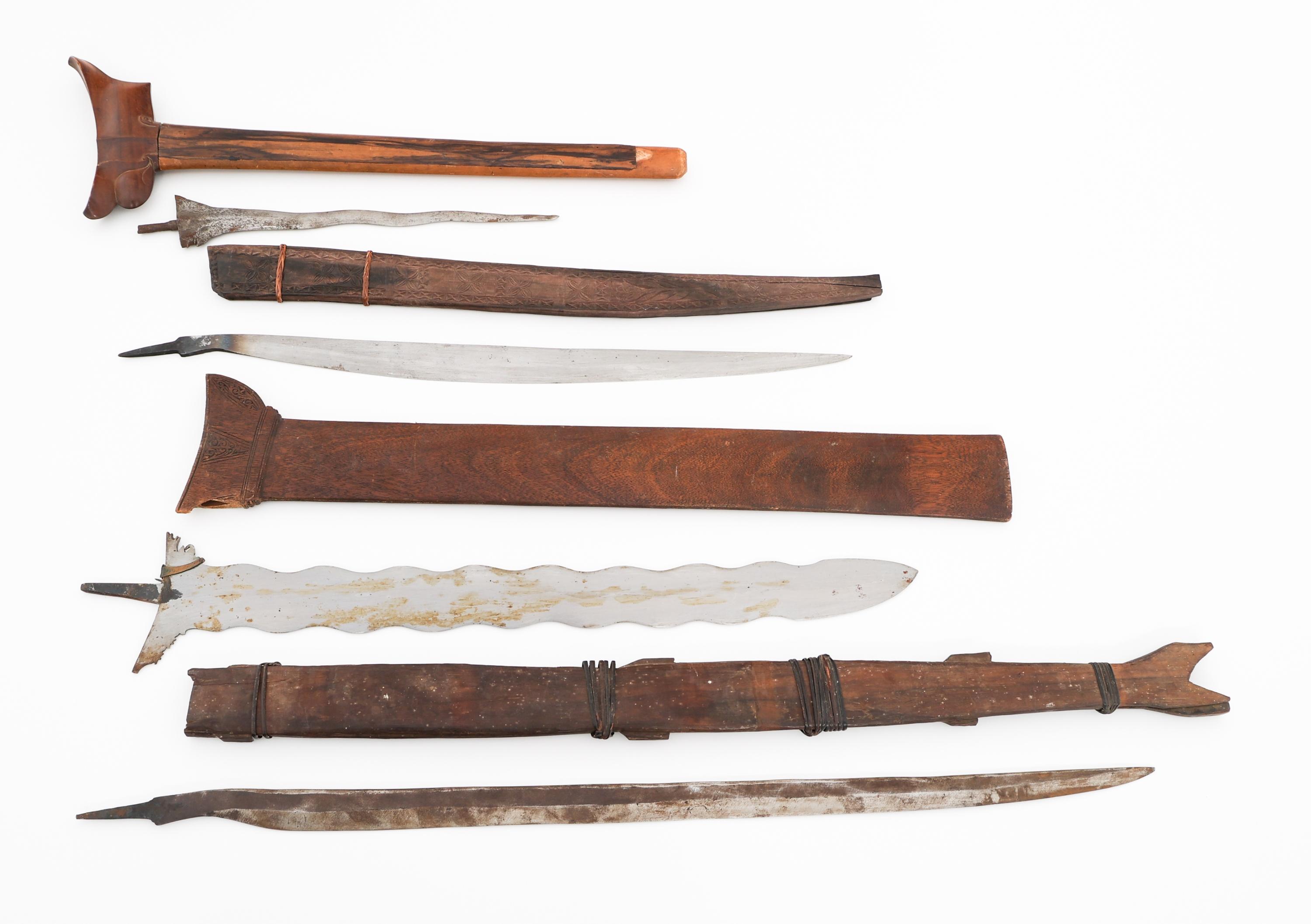 SOUTHEAST ASIAN FIGHTING KNIFE & SWORD BLADES