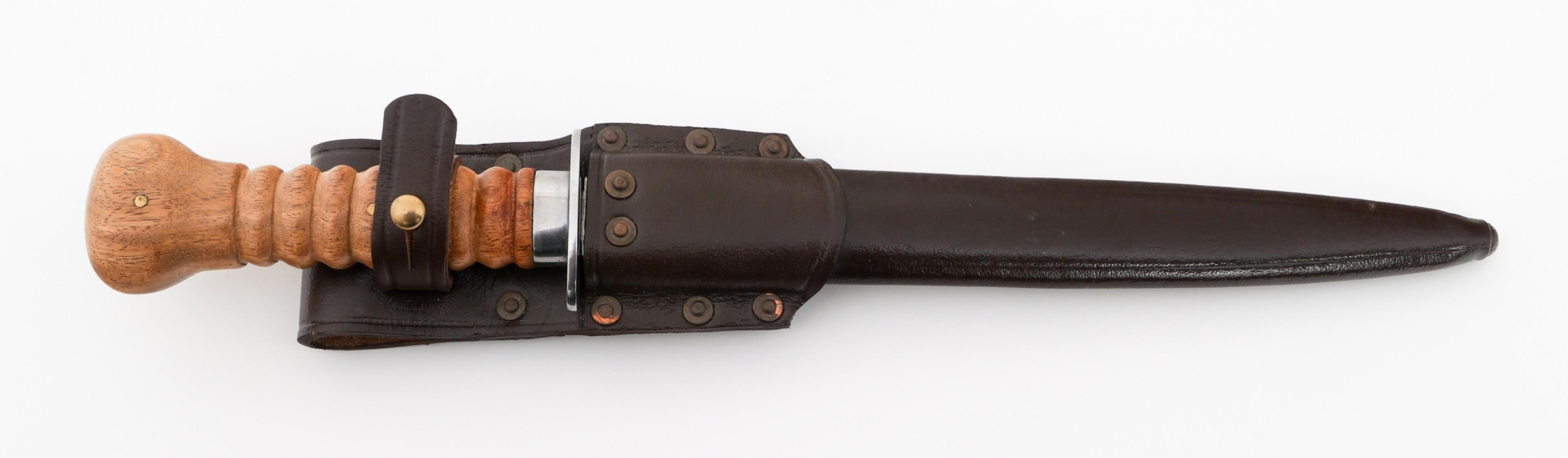 MODERN COPY OF WWII DUTCH STORMDOLK COMMANDO KNIFE