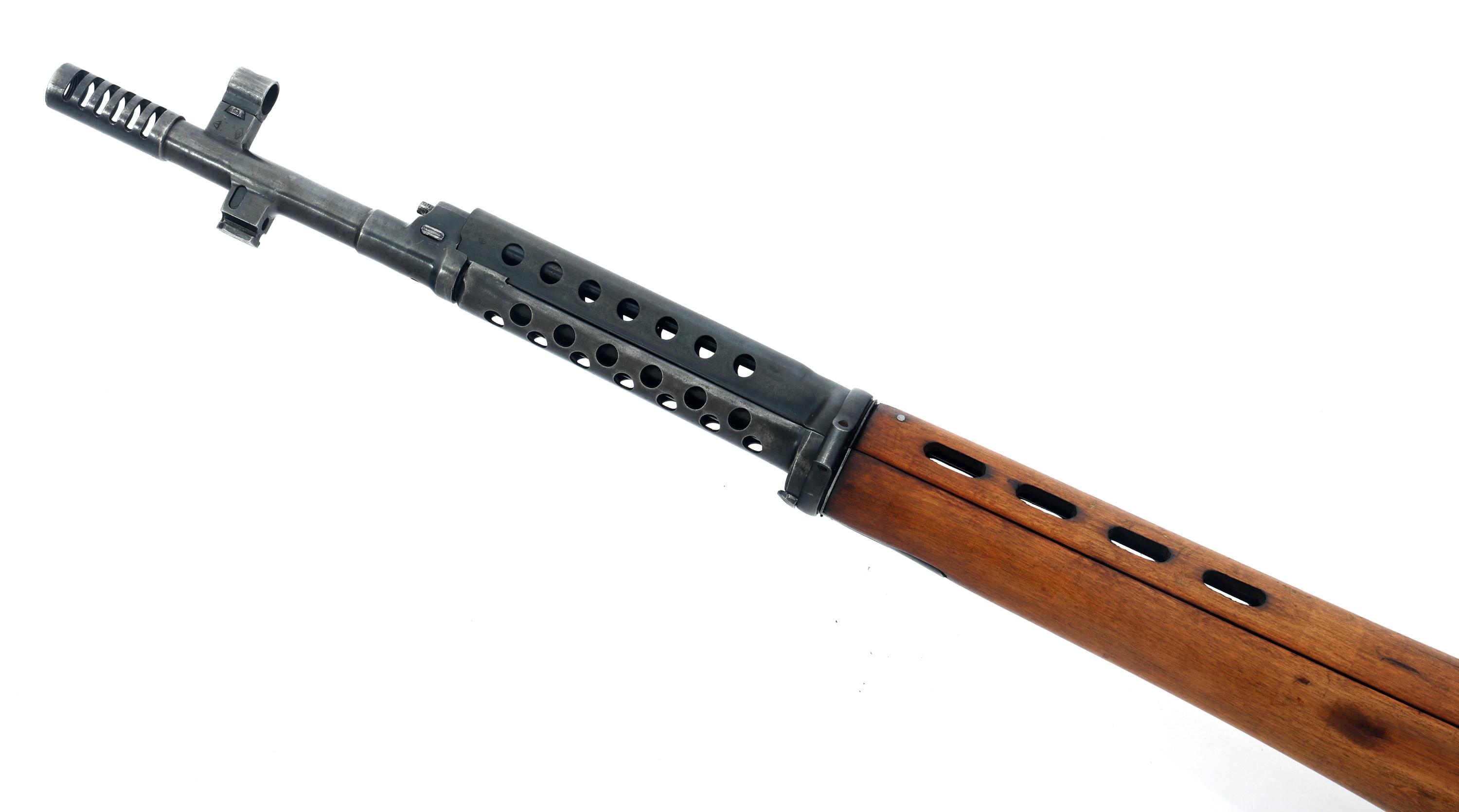 WWII RUSSIAN IZHEVSK MODEL SVT-40 7.62mm CAL RIFLE