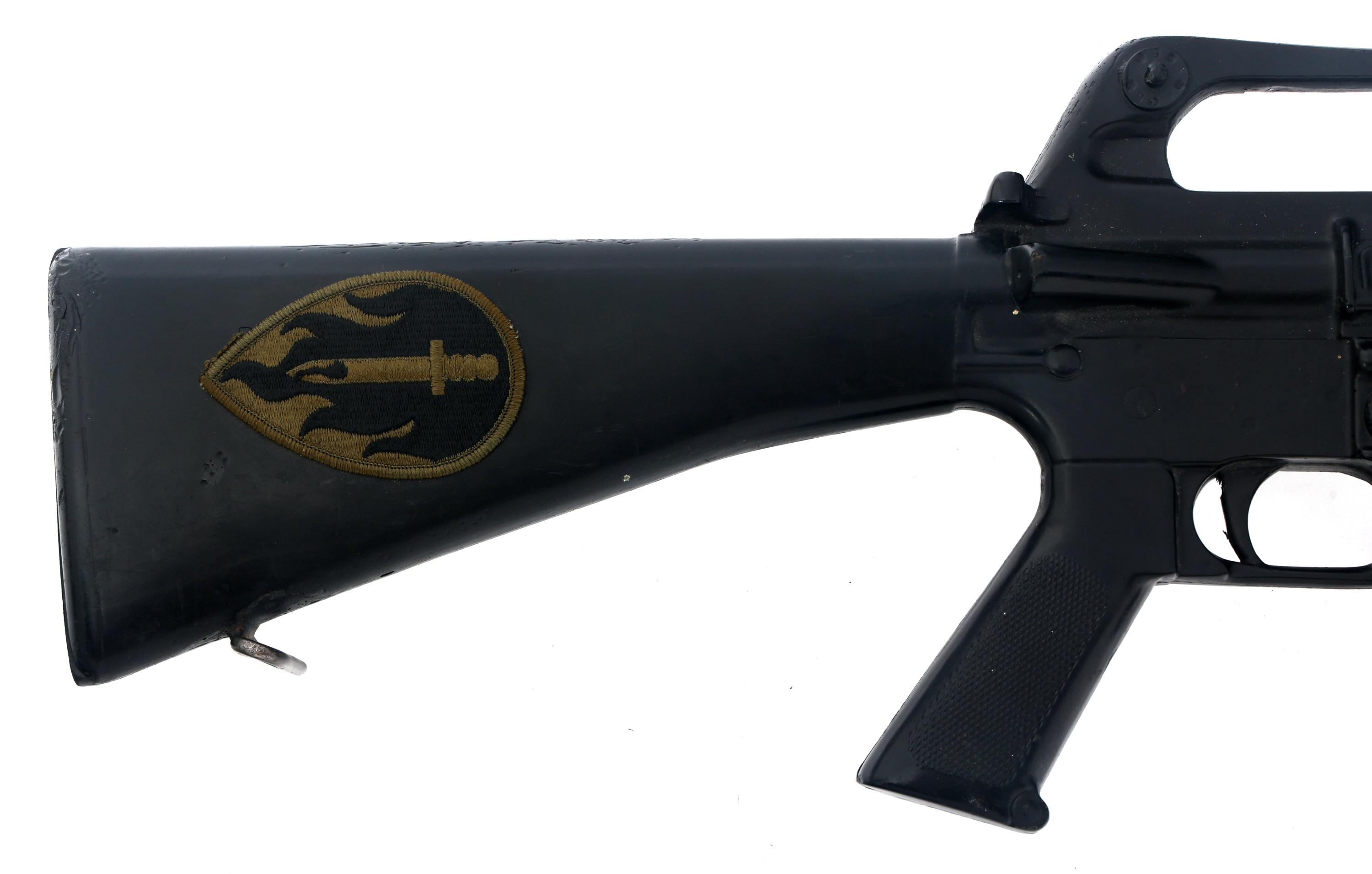 US M-16 RUBBER DUCK TRAINING RIFLE