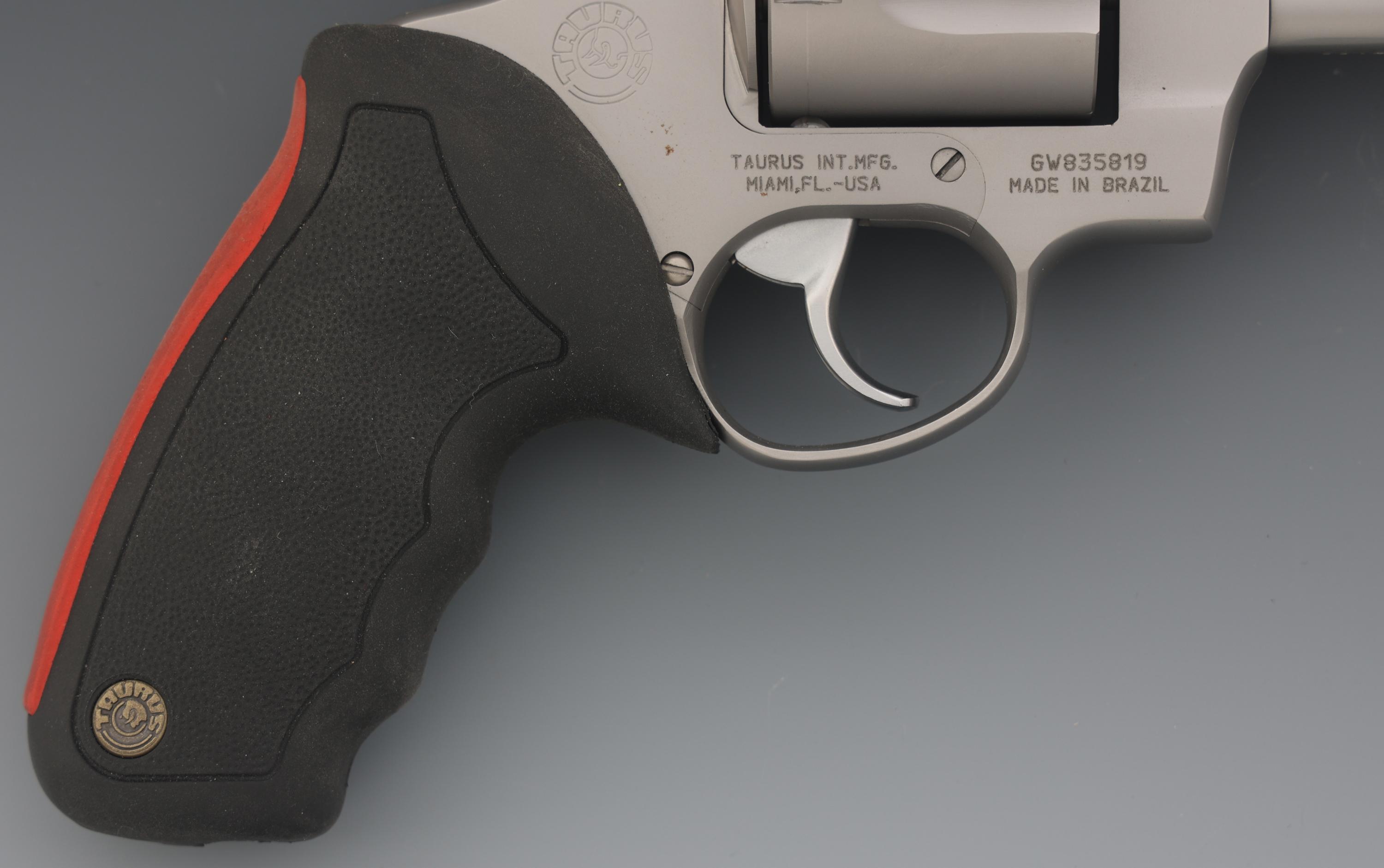 TAURUS RAGING BULL .454 CASULL CALIBER REVOLVER