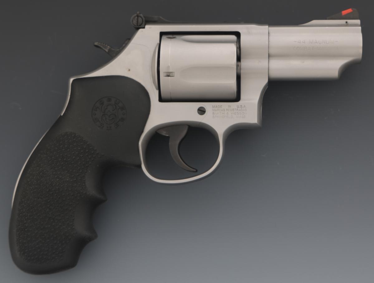 SMITH & WESSON MODEL 69 .44 MAGNUM REVOLVER