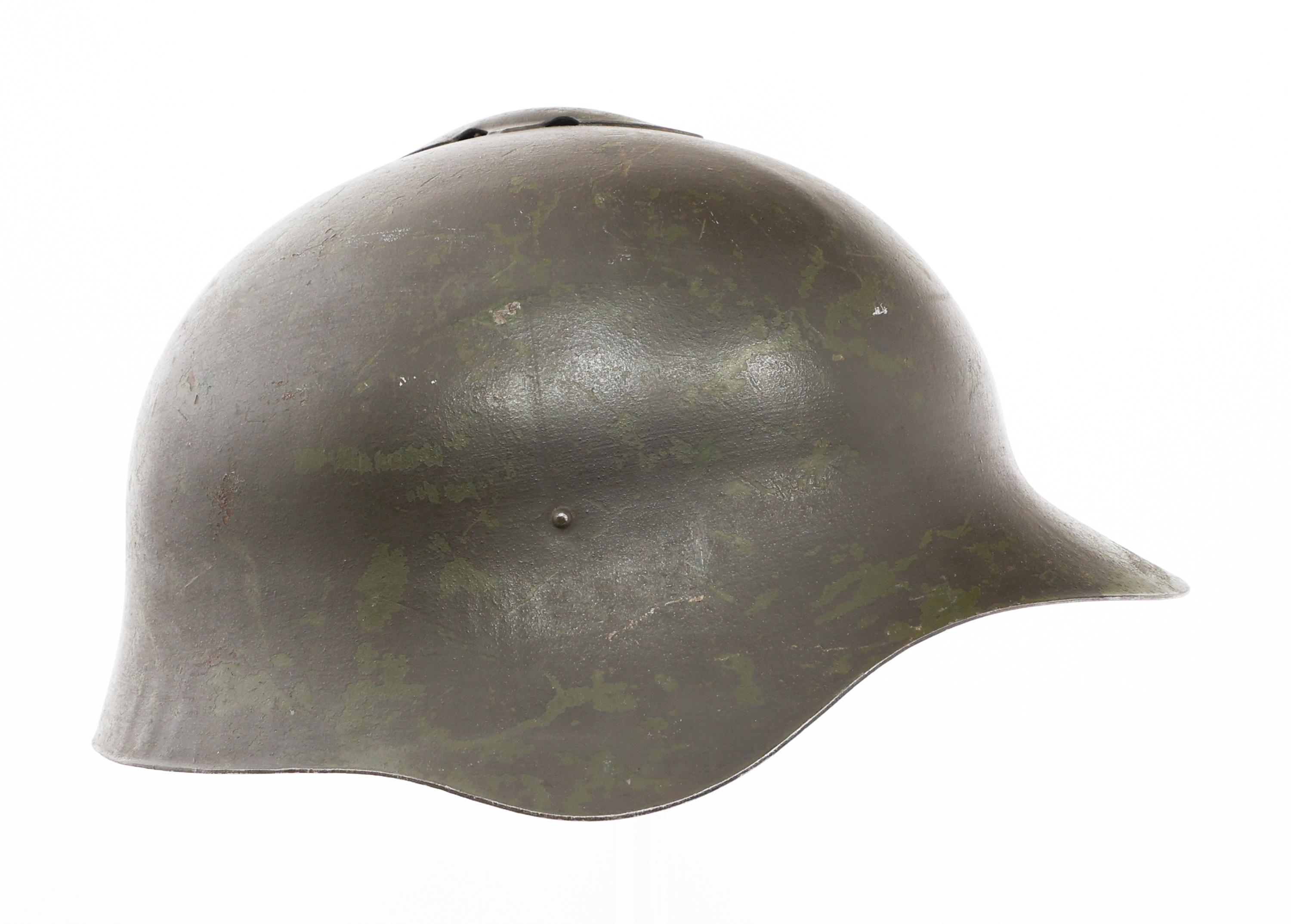 WWII SOVIET RUSSIAN M36 COMBAT HELMET