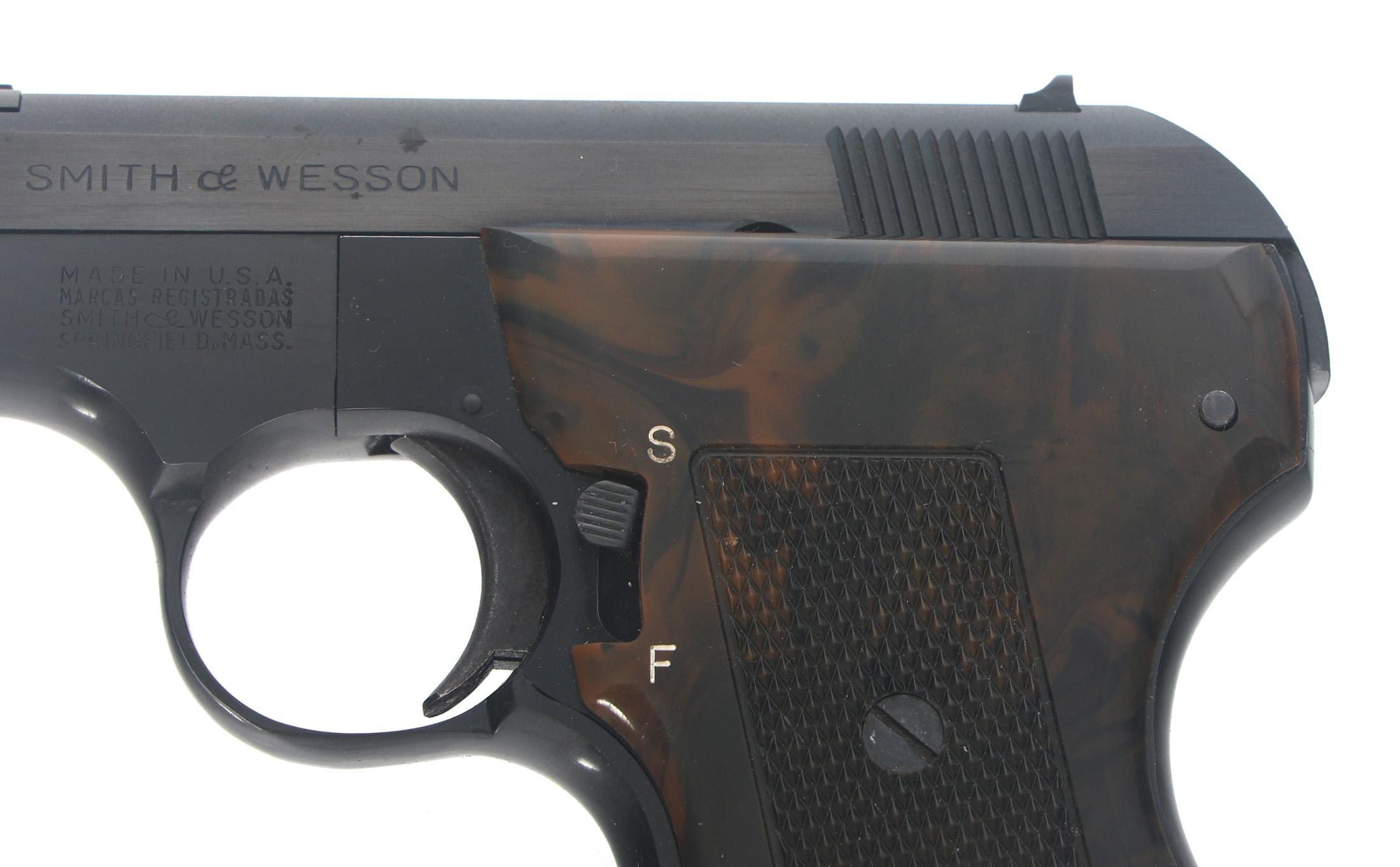 SMITH & WESSON MODEL 61-2 .22 LR CALIBER PISTOL