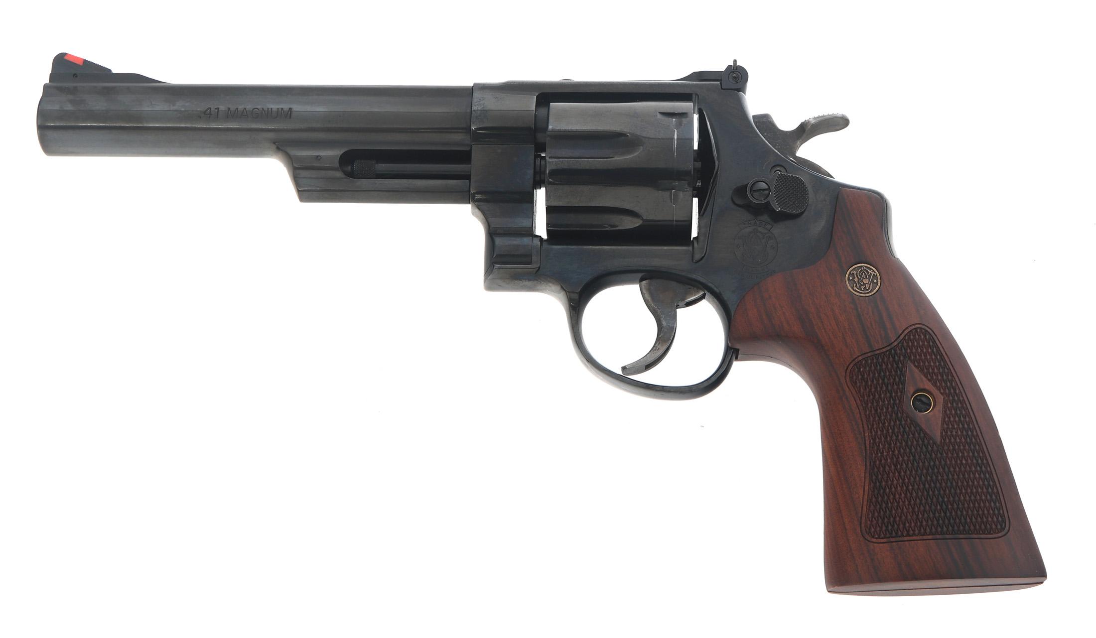 SMITH & WESSON MODEL 57-6 41 MAG CALIBER REVOLVER