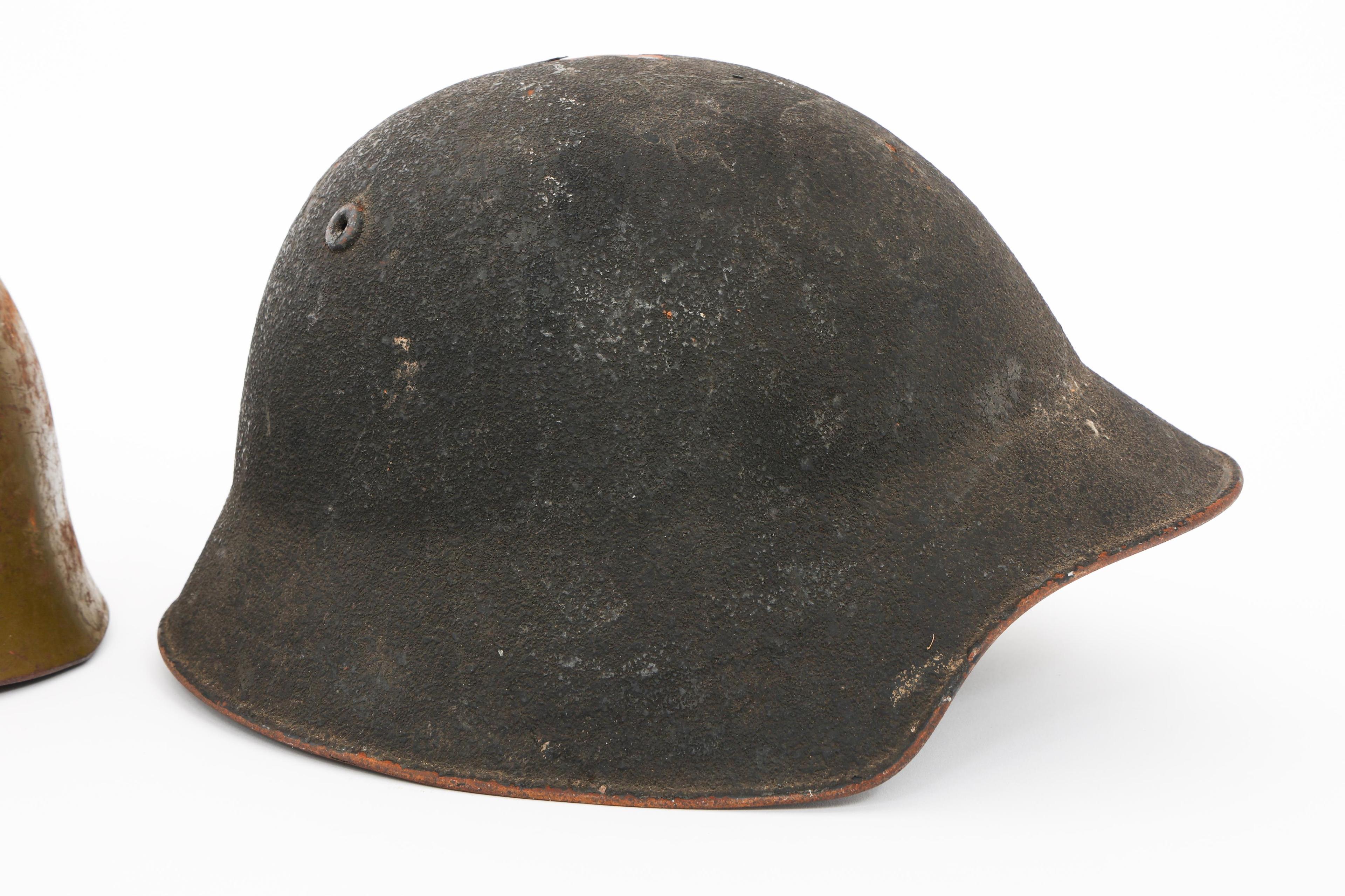WWII - CURRENT M1, ITALIAN M33 & SWISS M18 HELMETS
