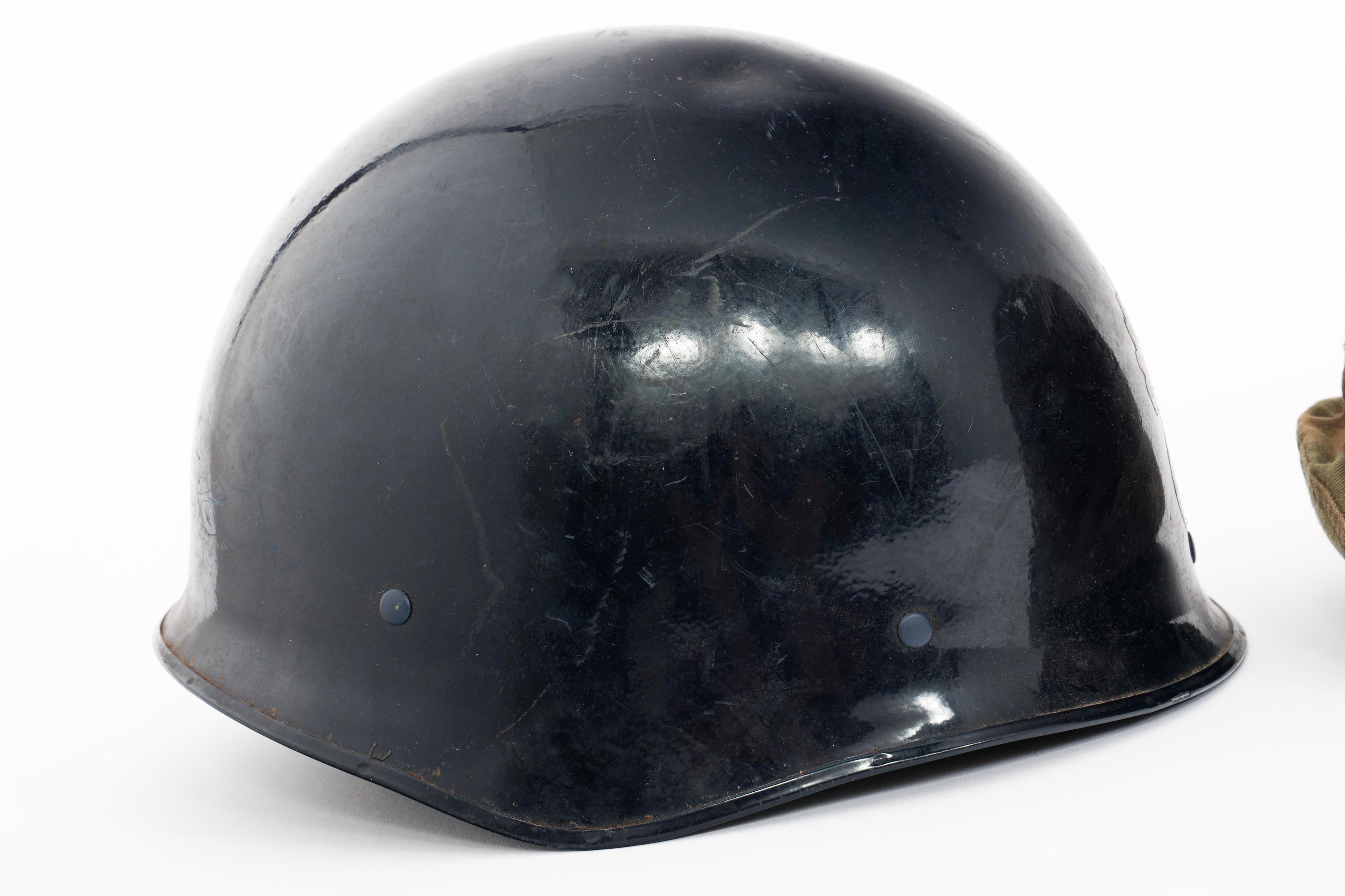 WWII - CURRENT M1, ITALIAN M33 & SWISS M18 HELMETS