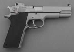 SMITH & WESSON MODEL 1006 10MM CALIBER PISTOL