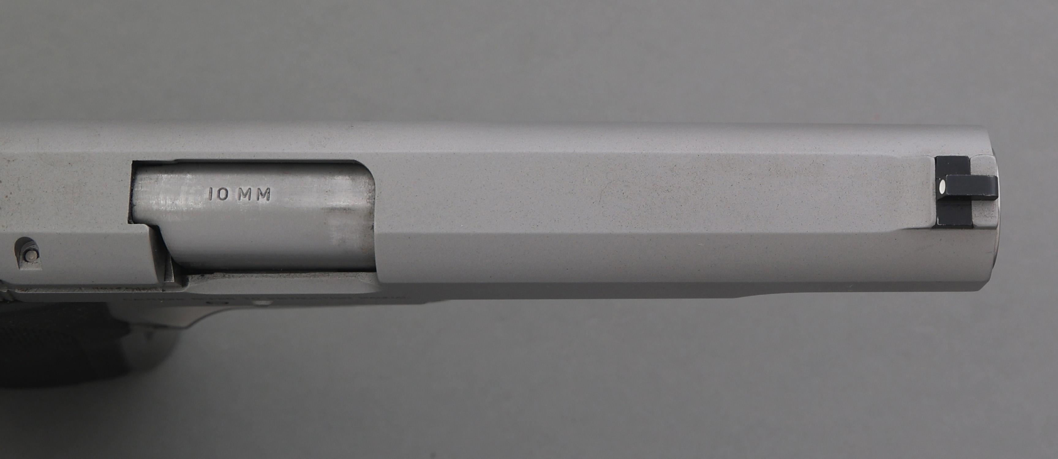 SMITH & WESSON MODEL 1006 10MM CALIBER PISTOL