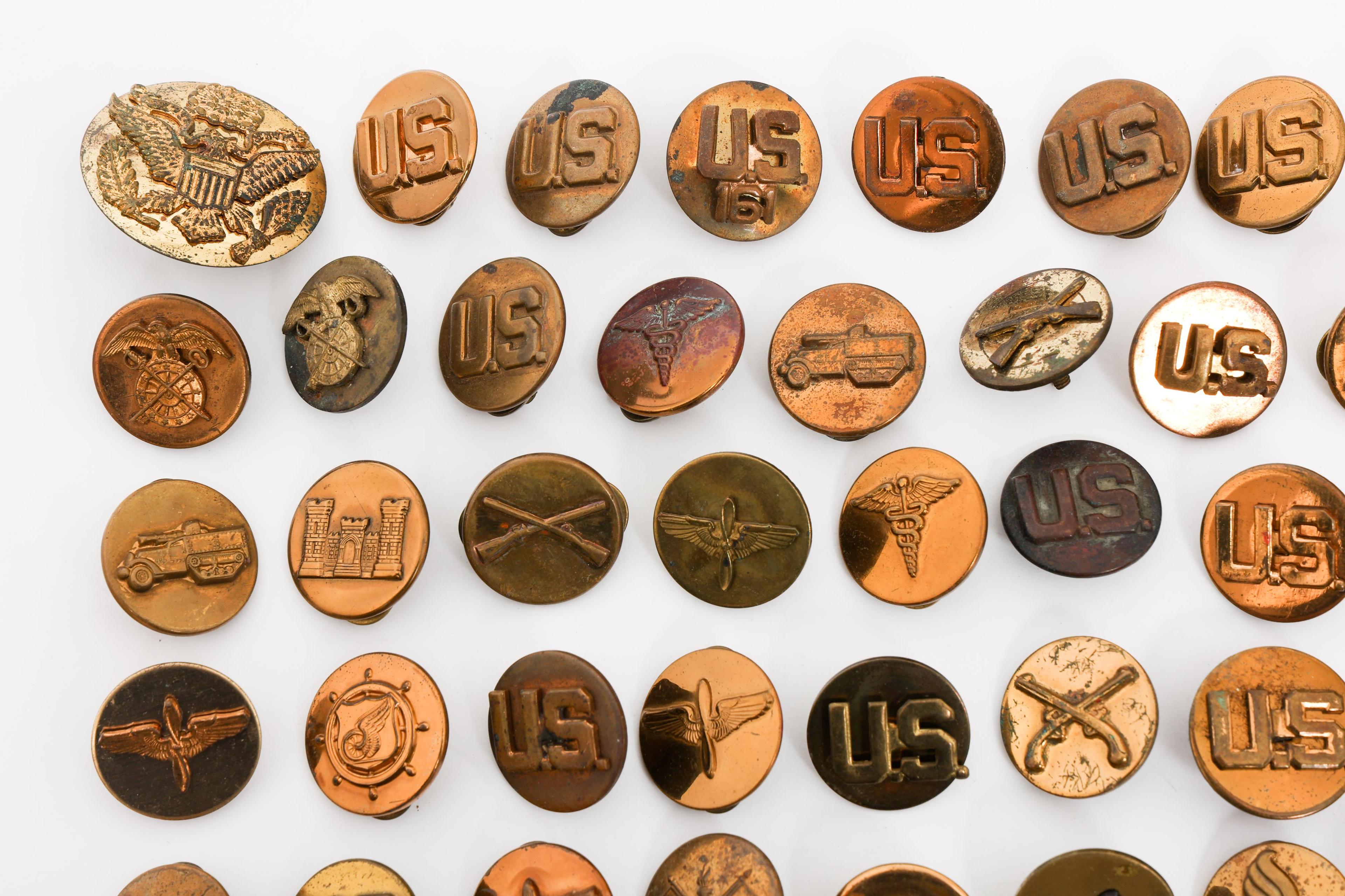 WWII US ARMY ENLISTED COLLAR DISCS