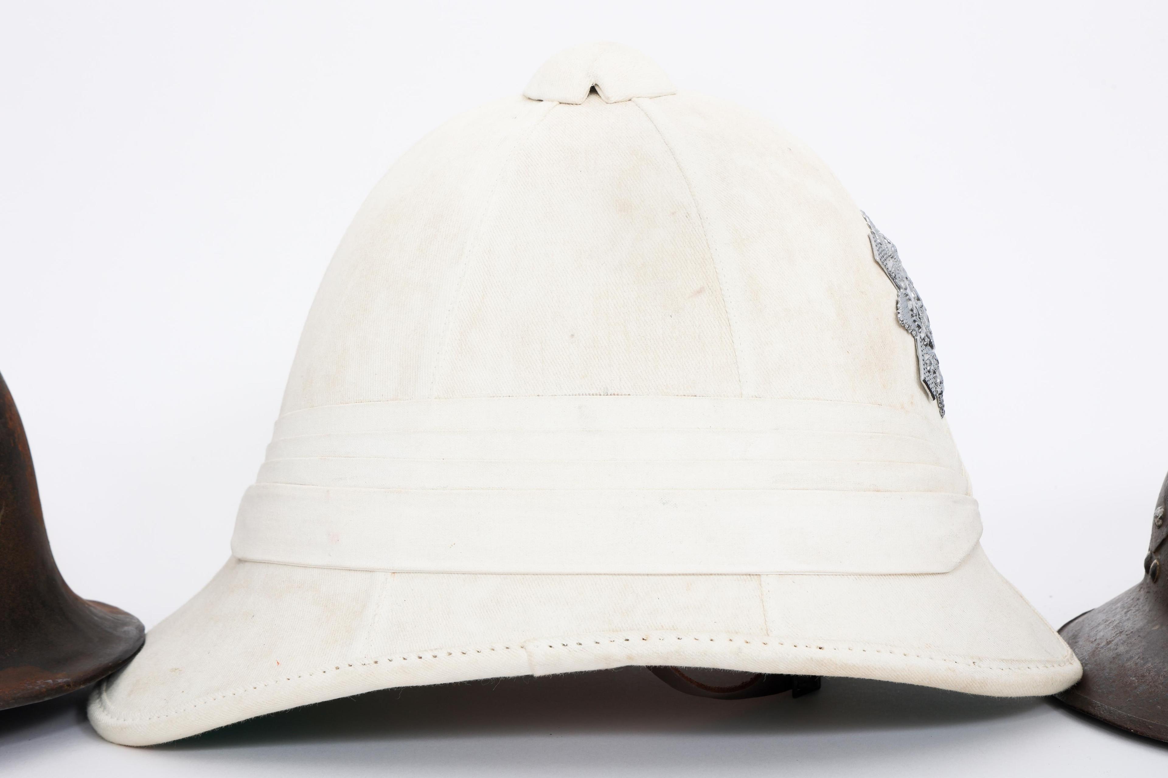 WWII - COLD WAR WORLD MILITARY COMBAT HELMETS