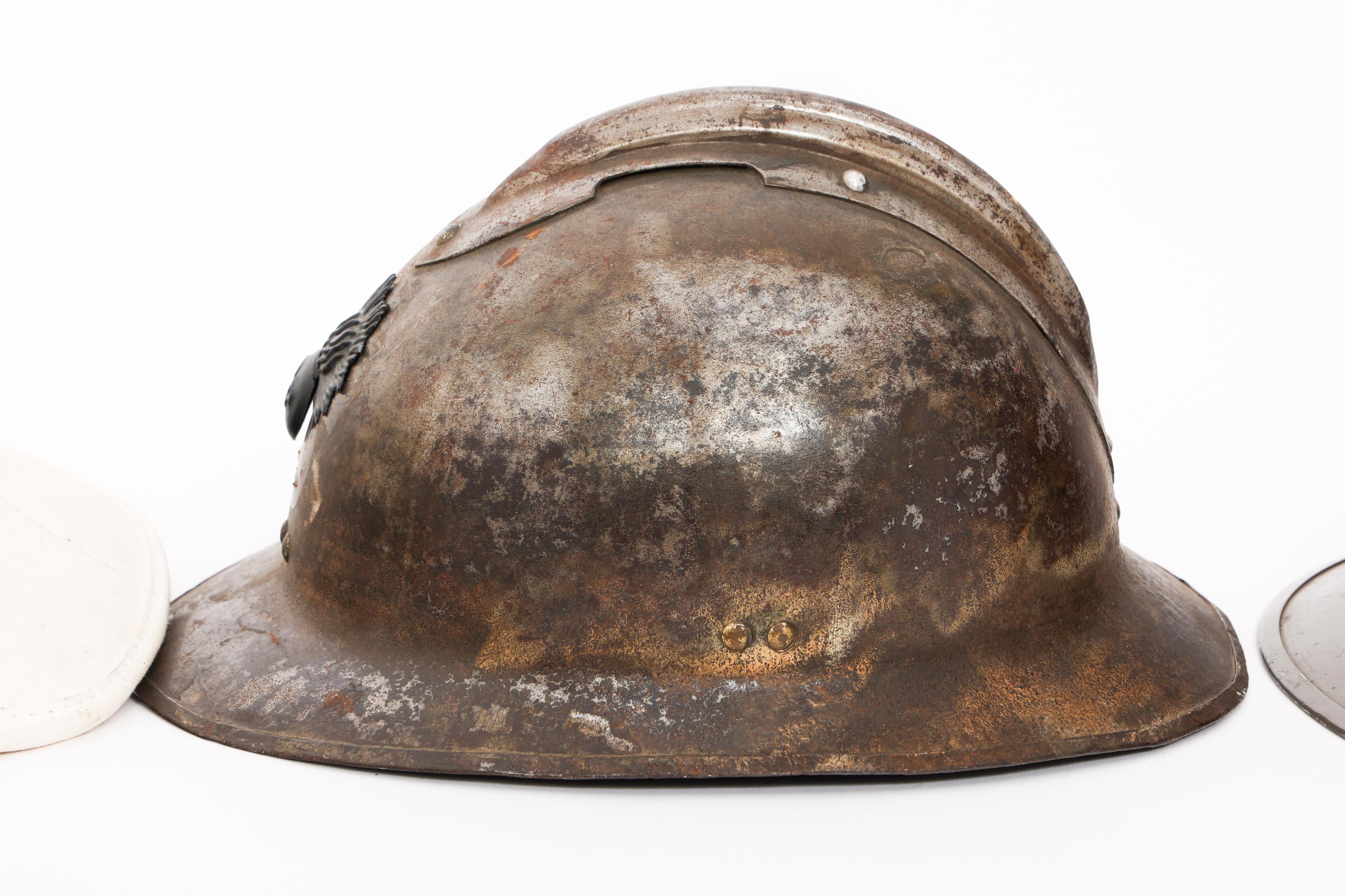 WWII - COLD WAR WORLD MILITARY COMBAT HELMETS