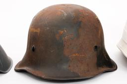 WWII - COLD WAR WORLD MILITARY COMBAT HELMETS