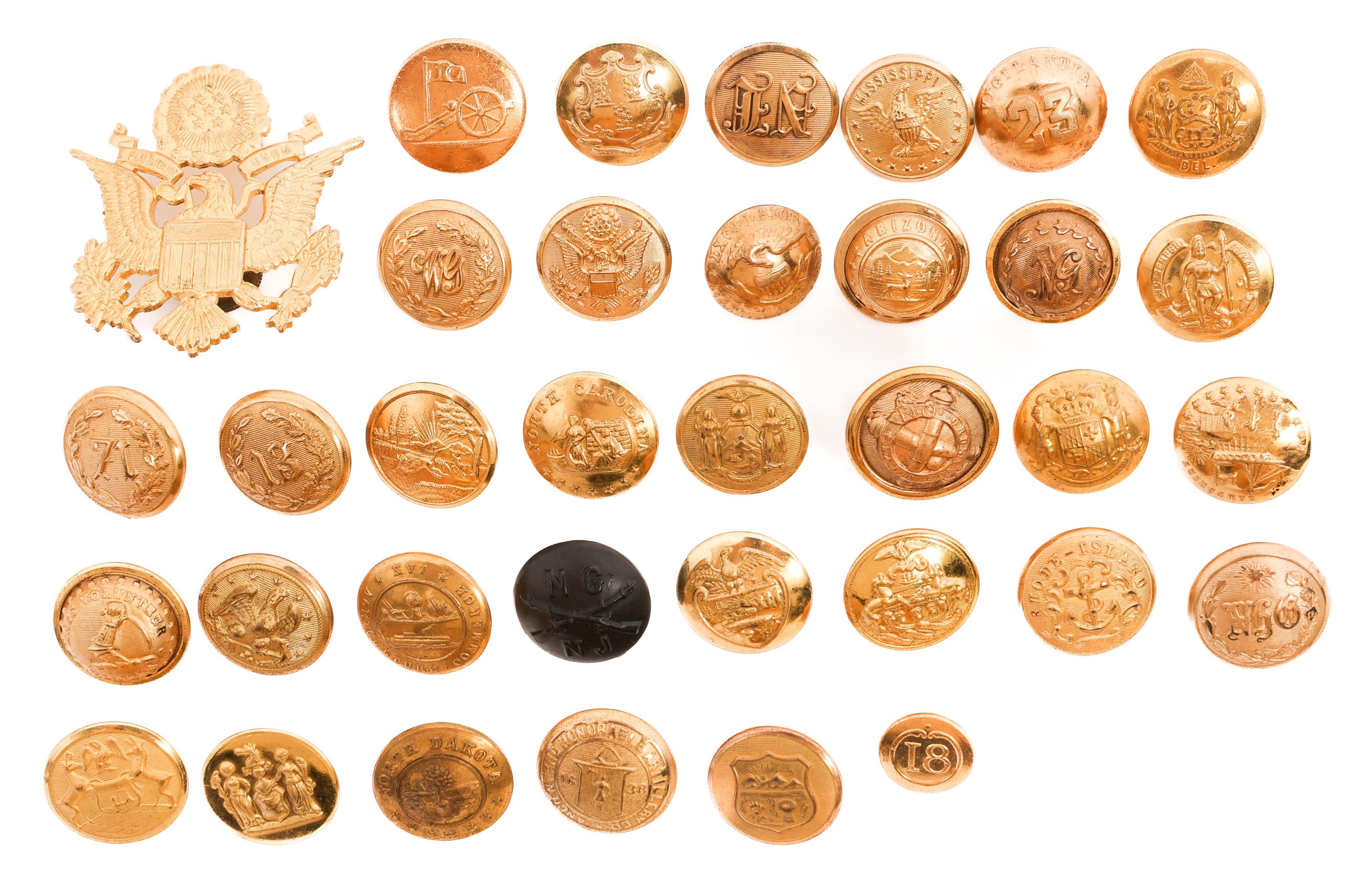 US ARMED FORCES & NATIONAL GUARD UNIFORM BUTTONS