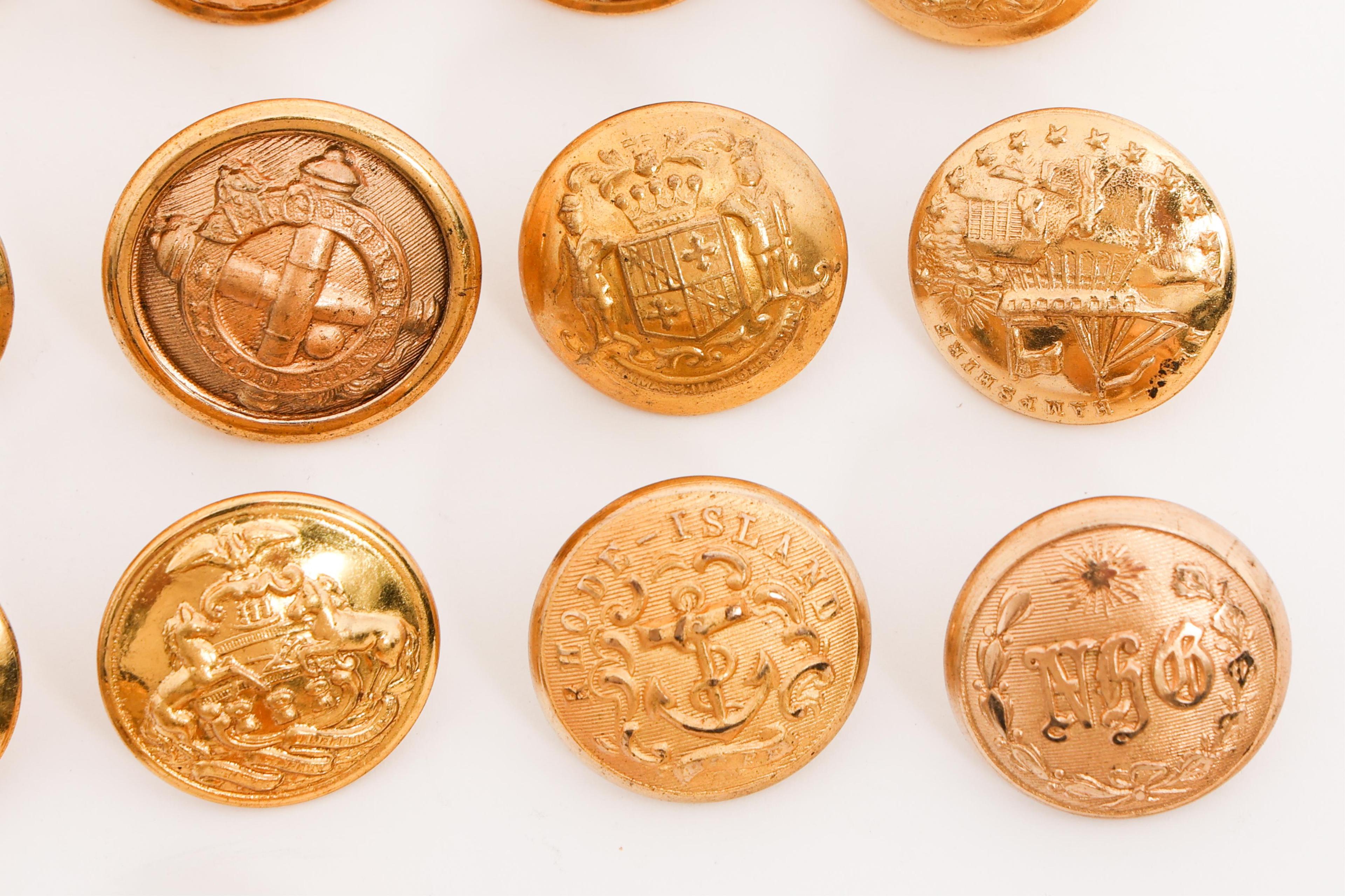 US ARMED FORCES & NATIONAL GUARD UNIFORM BUTTONS