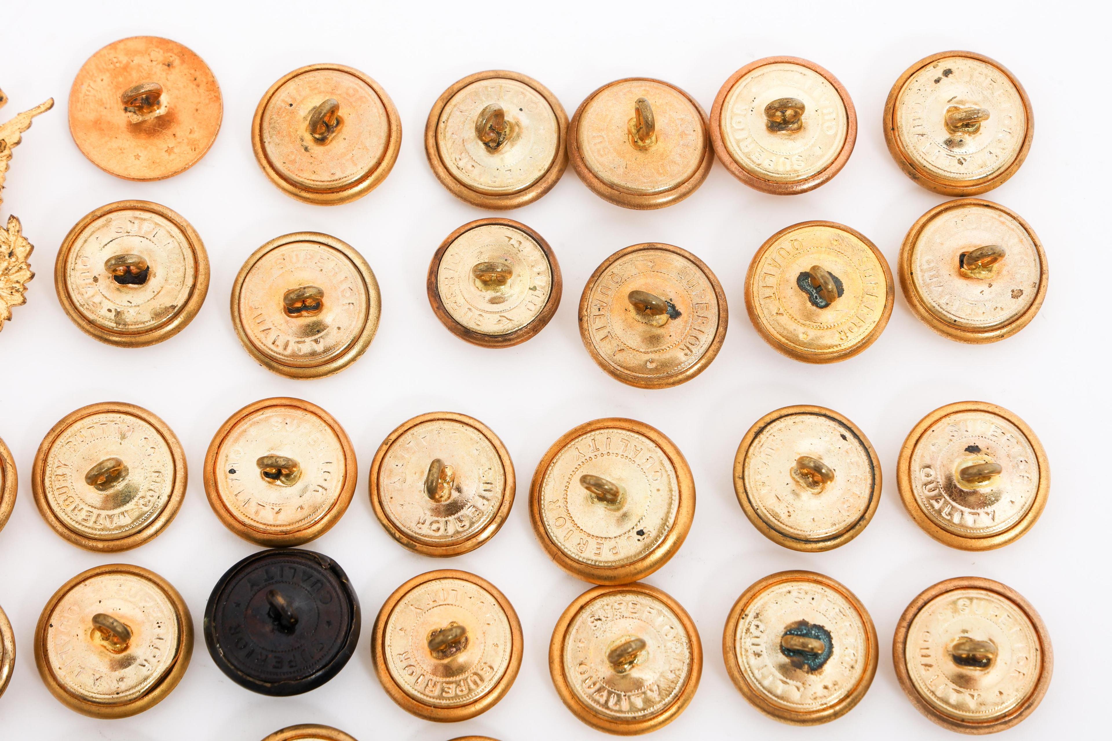 US ARMED FORCES & NATIONAL GUARD UNIFORM BUTTONS