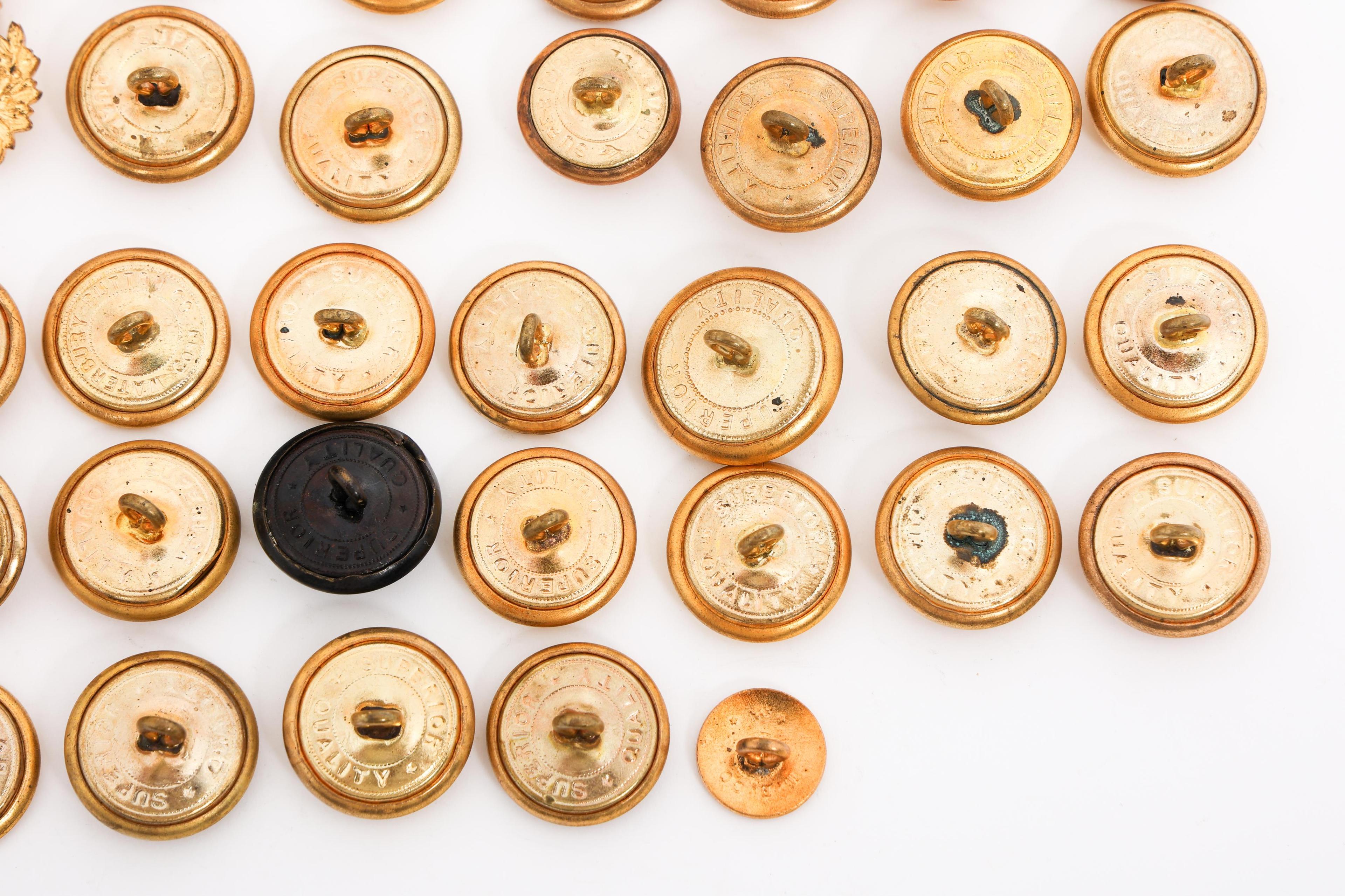 US ARMED FORCES & NATIONAL GUARD UNIFORM BUTTONS