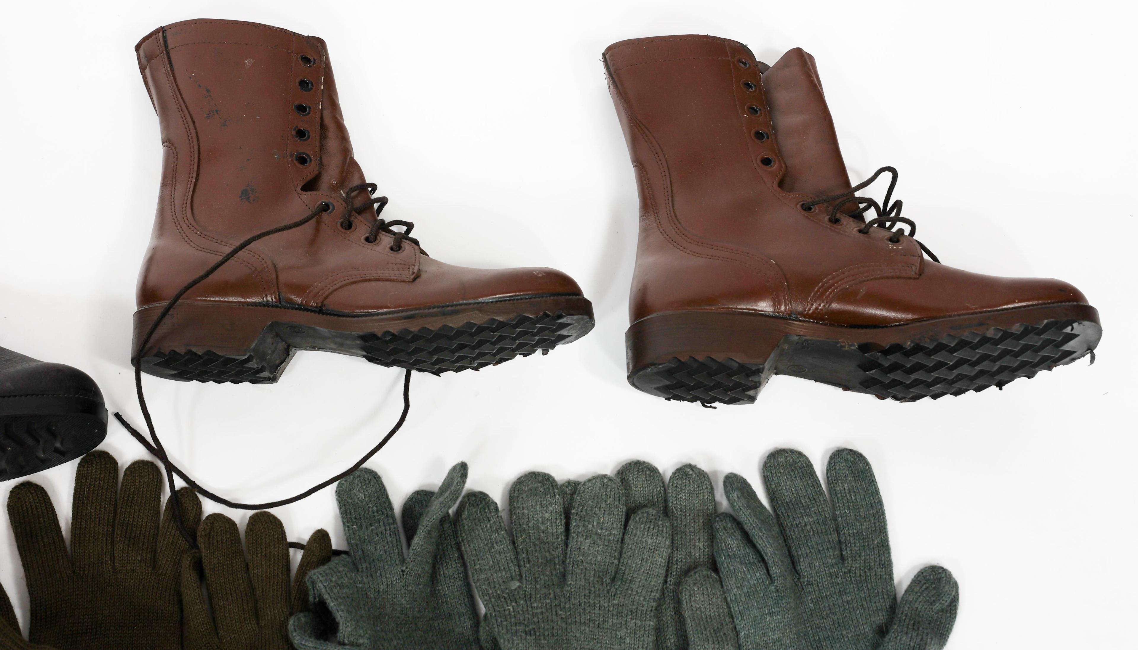 COLD WAR US ARMED FORCES UNIFORM ITEMS