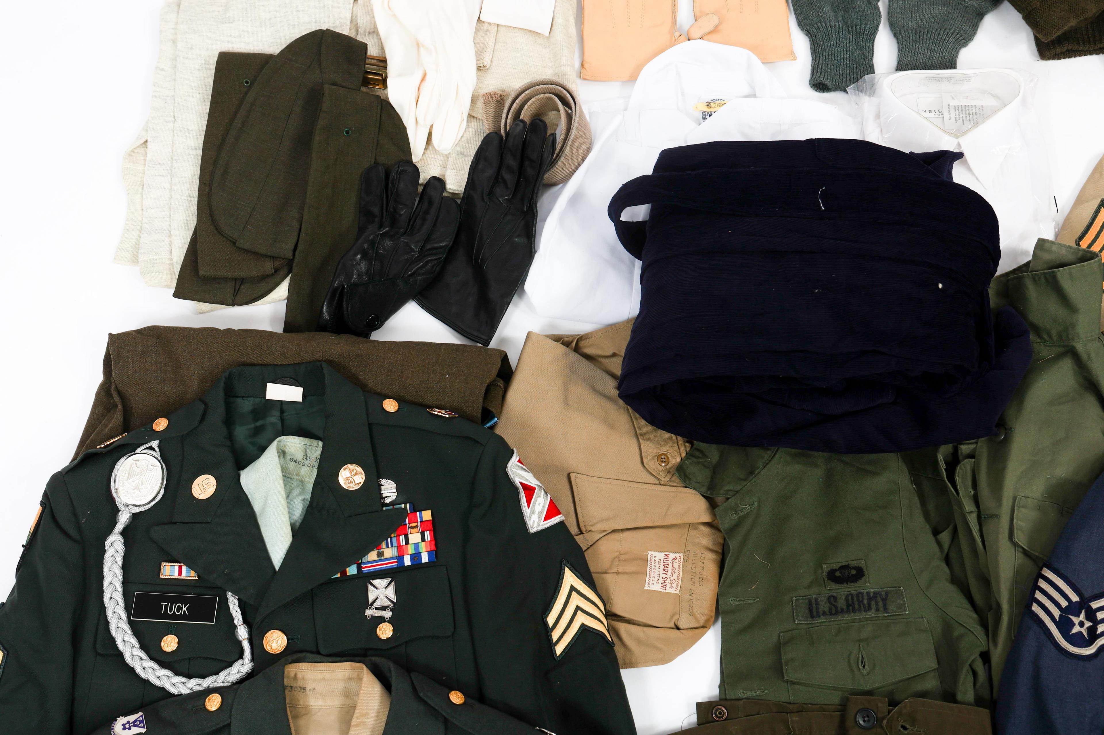COLD WAR US ARMED FORCES UNIFORM ITEMS