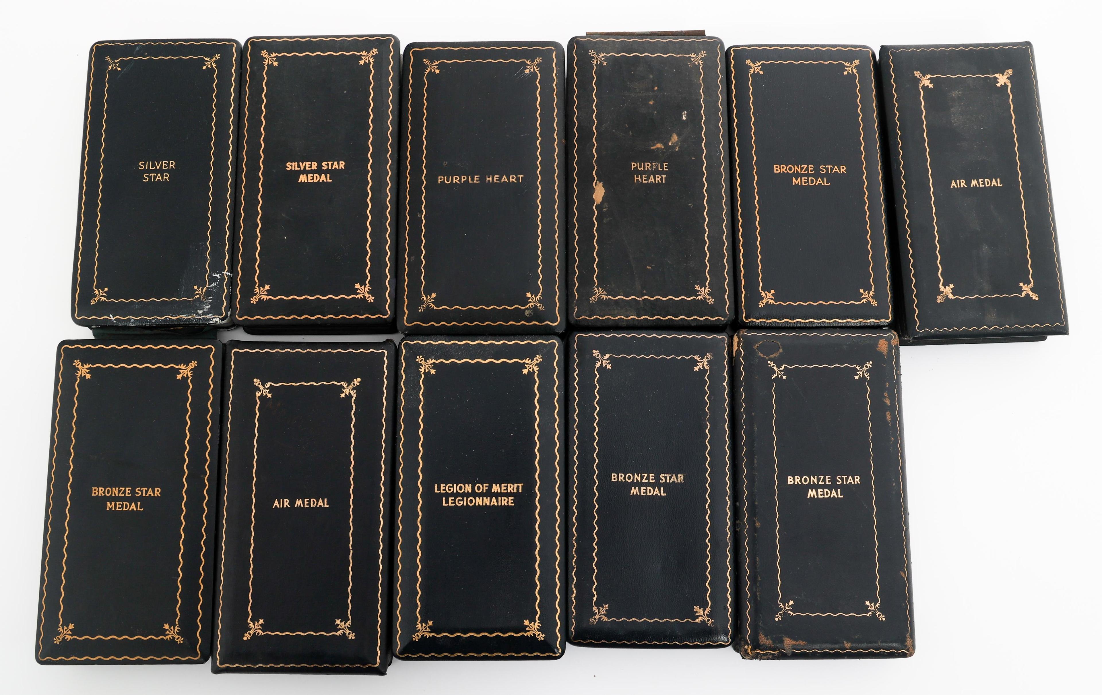 WWII - COLD WAR US ARMY MEDALS & COFFIN CASES